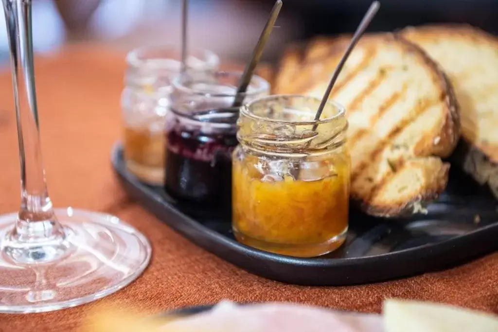 Breakfast in Historico Loft & Rooms Palazzo Adragna XIX Breakfast in Historico Loft & Rooms Palazzo Adragna XIX