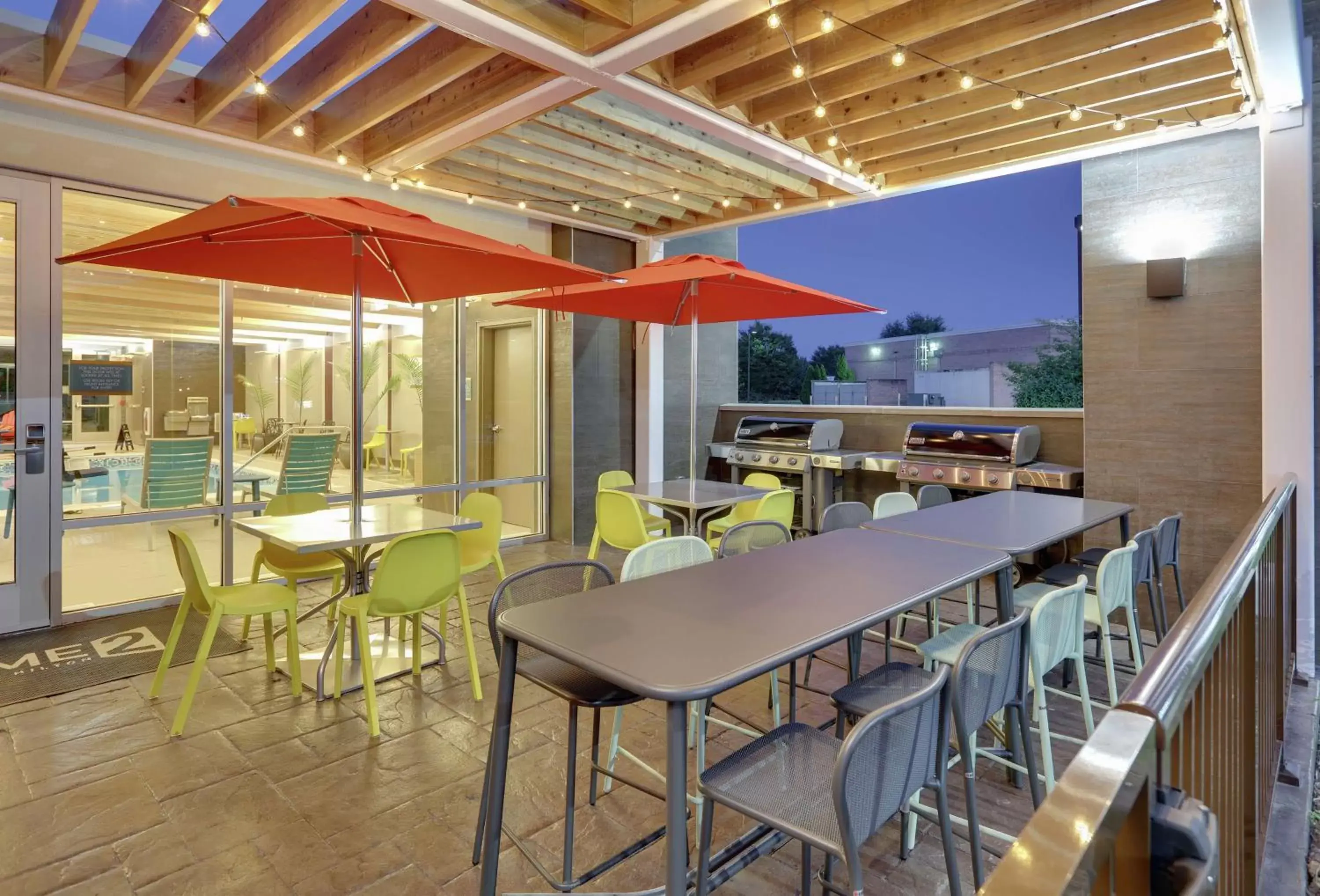 Patio, Restaurant/Places to Eat in Home2 Suites By Hilton Hagerstown