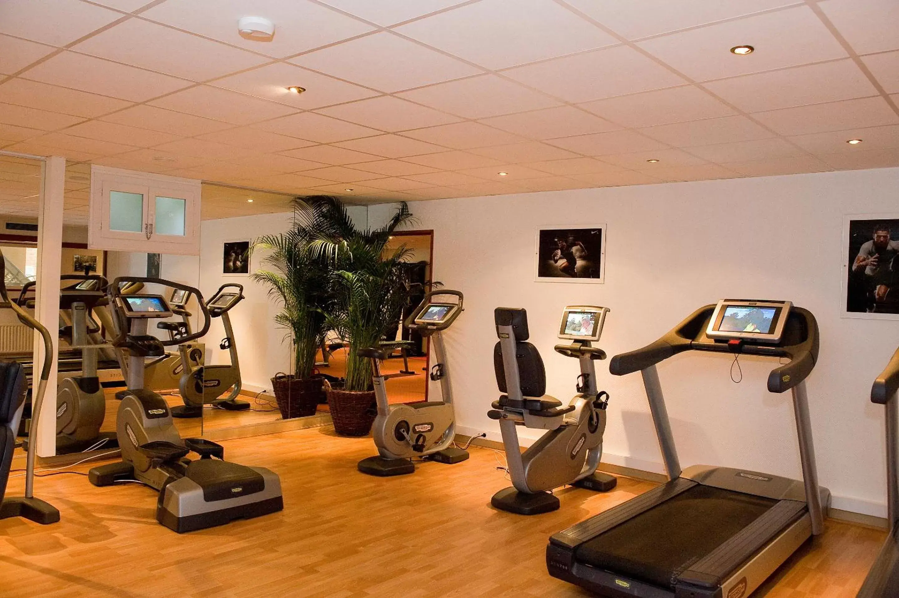 Fitness centre/facilities, Fitness Center/Facilities in Chateau de Montvillargenne