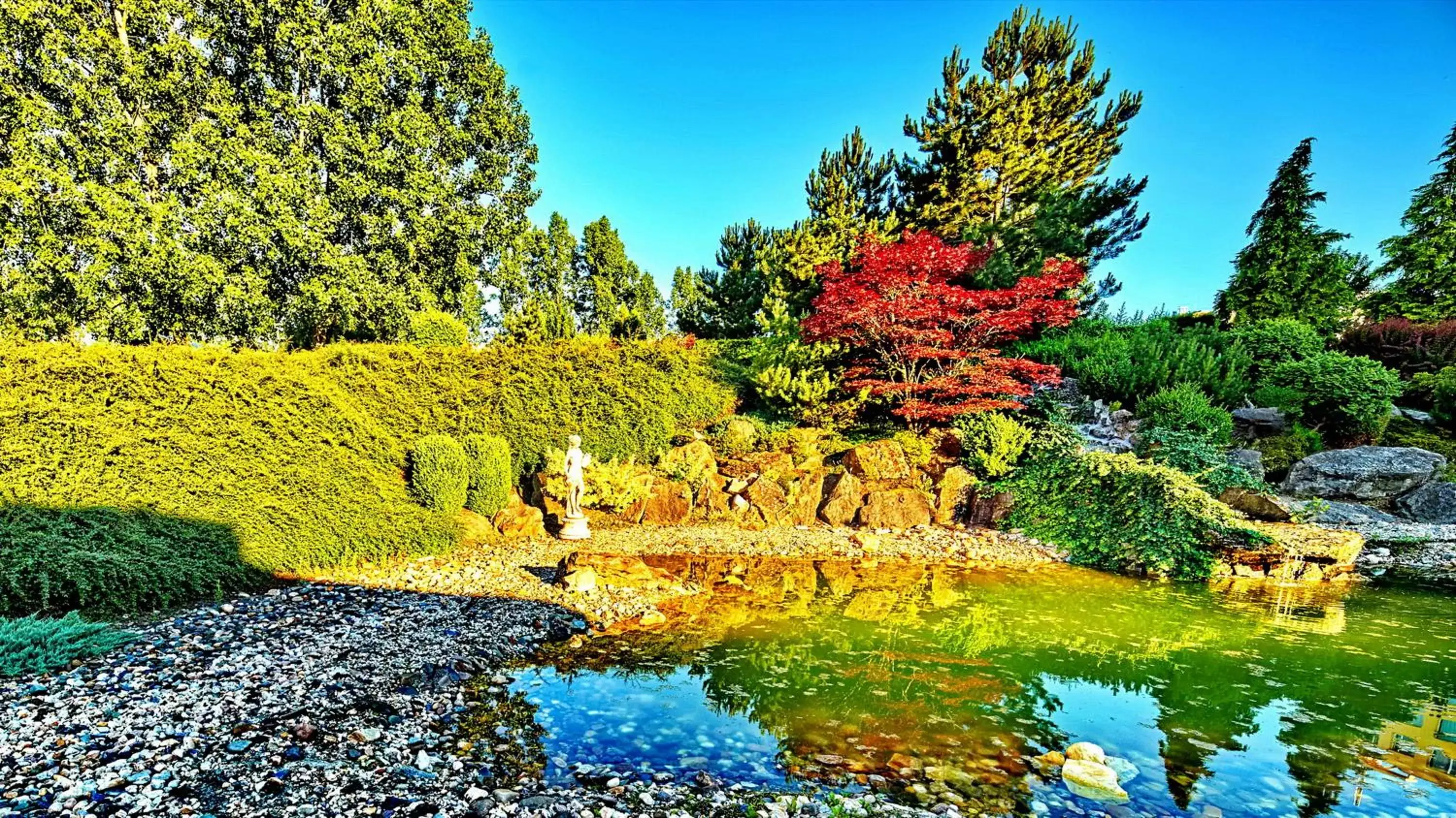 Facade/entrance in TOP HOTEL Praha Facade/entrance in TOP HOTEL Praha