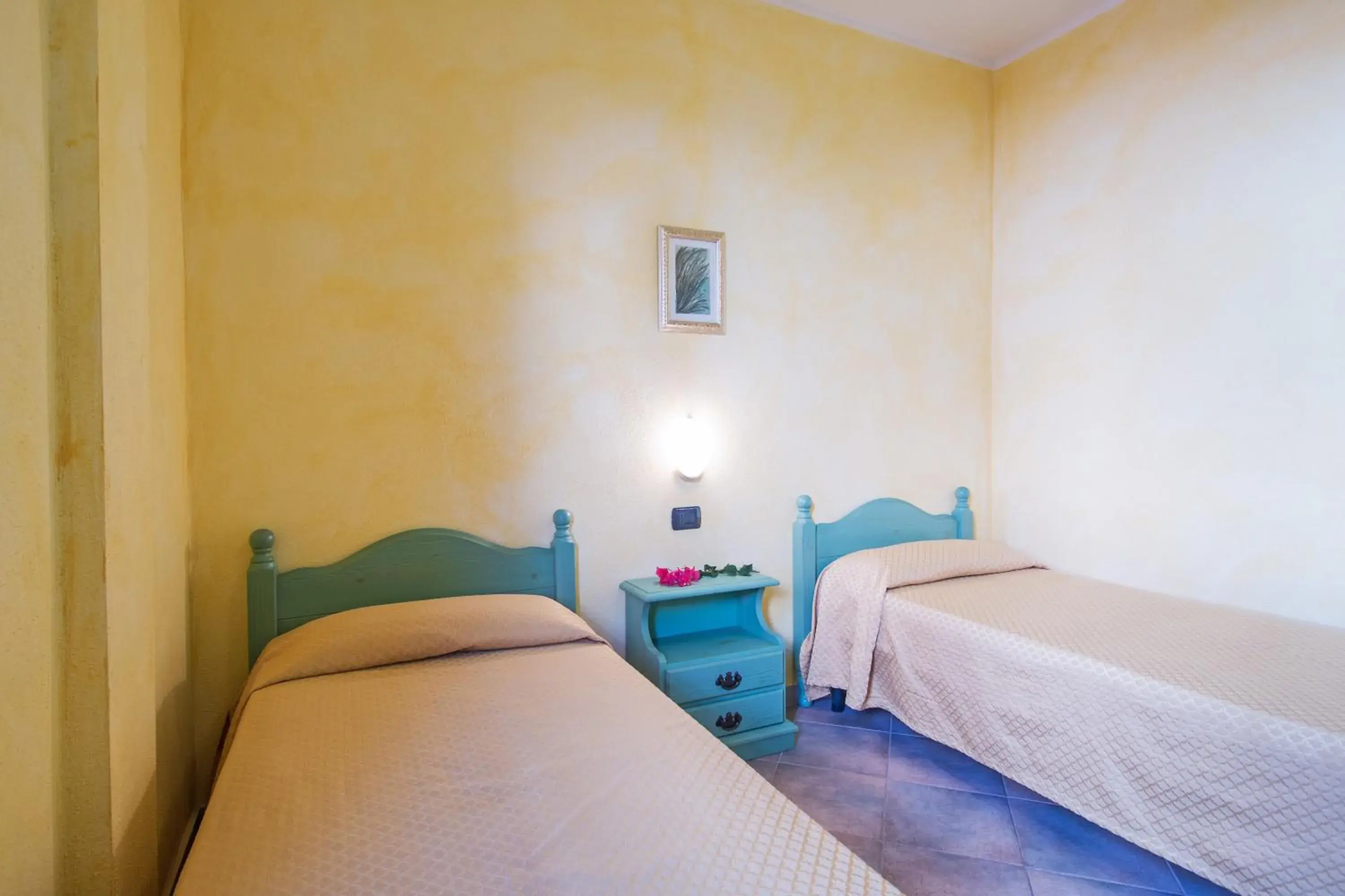 Bedroom, Room Photo in Albergo Residenziale Gli Ontani