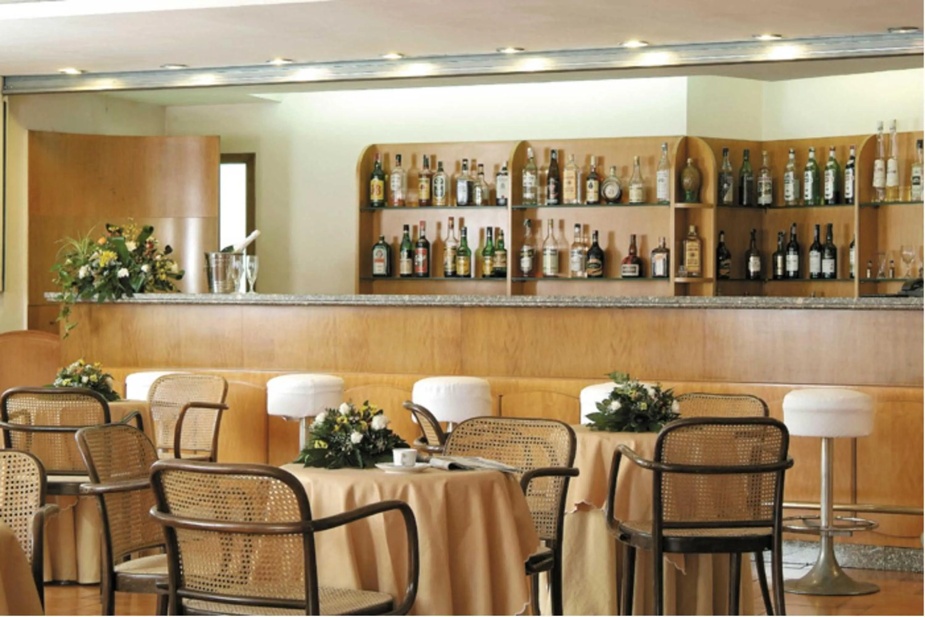 Lounge or bar in American Hotel