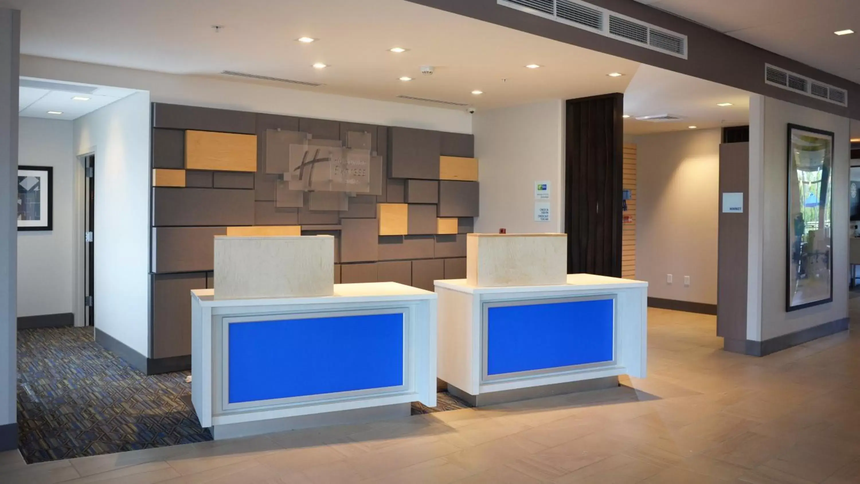 Lobby or reception, Lobby/Reception in Holiday Inn Express & Suites - Jacksonville W - I295 and I10, an IHG Hotel