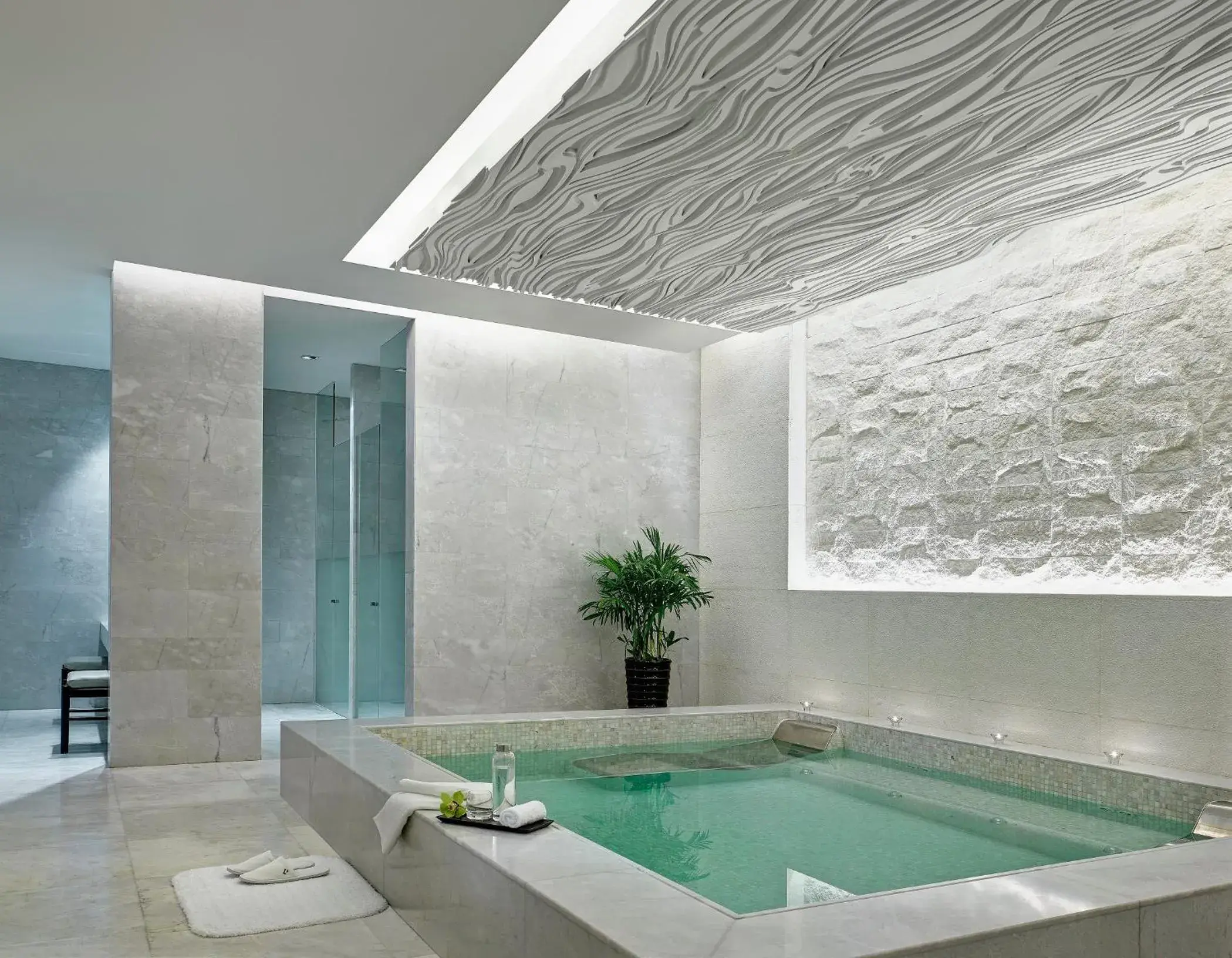 Spa and wellness centre/facilities, Swimming Pool in Langham Place Ningbo Culture Plaza