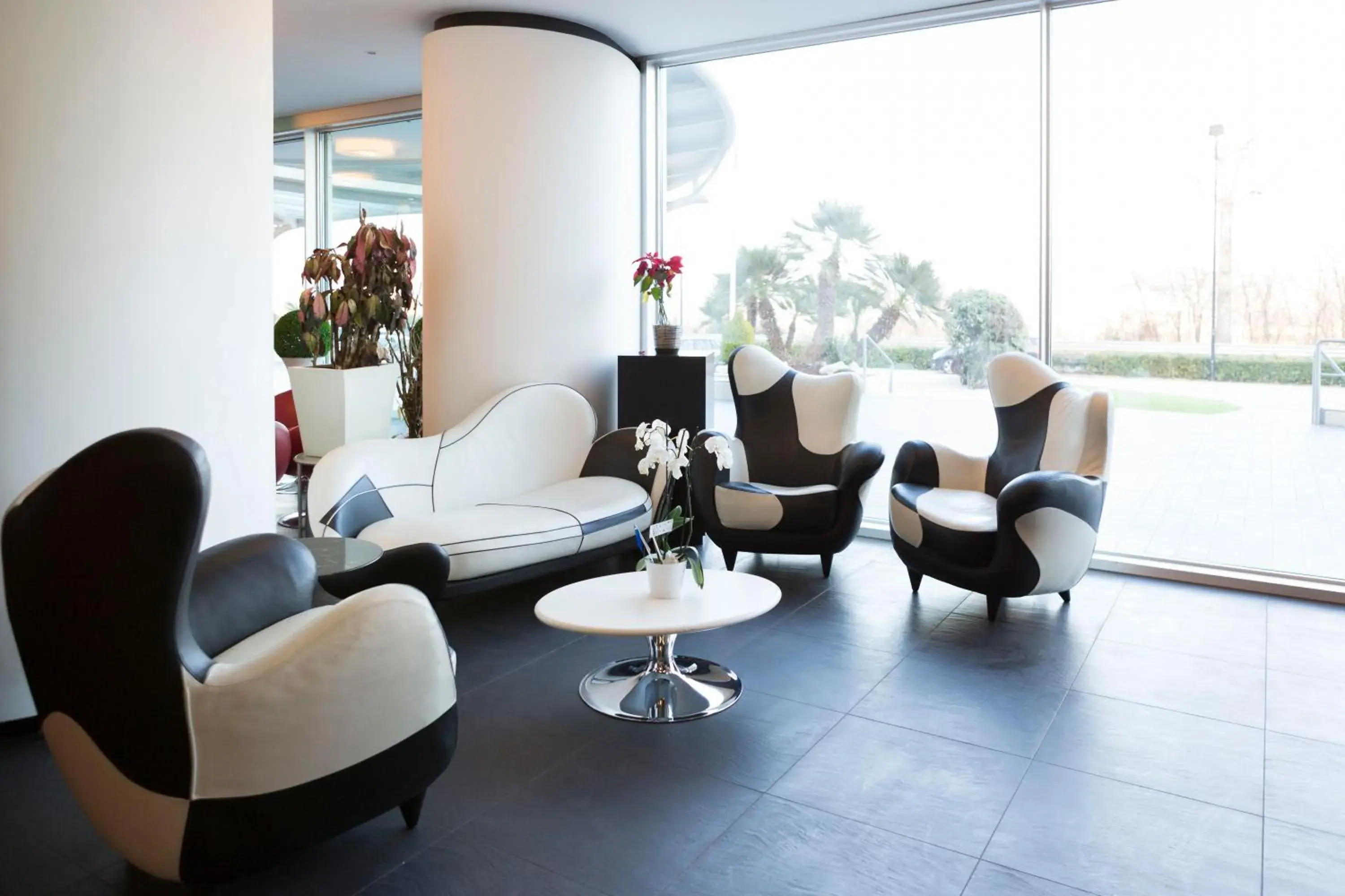 Lobby or reception, Seating Area in Klass Hotel