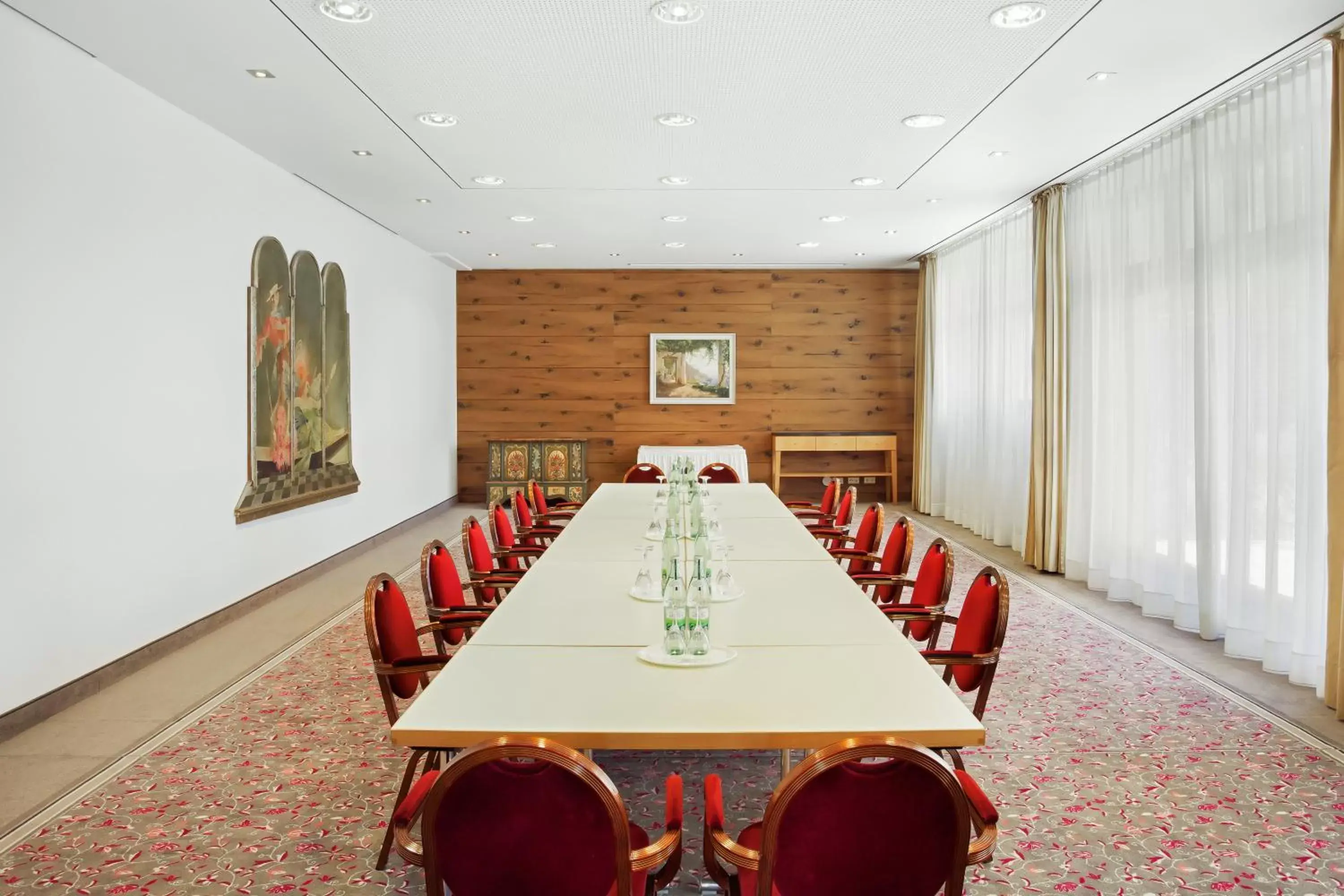 Meeting/conference room in Holiday Inn Nürnberg City Centre, an IHG Hotel