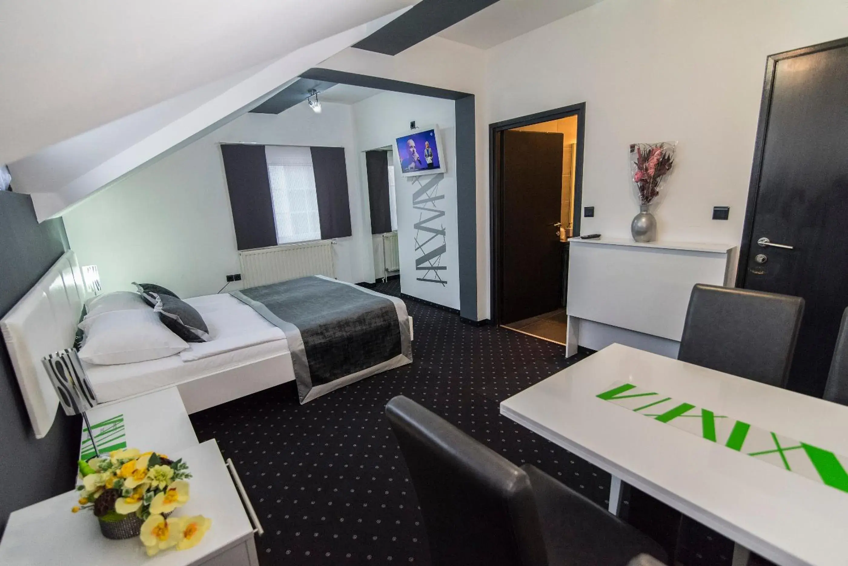 Bed in Hotel Cool Zagreb Airport