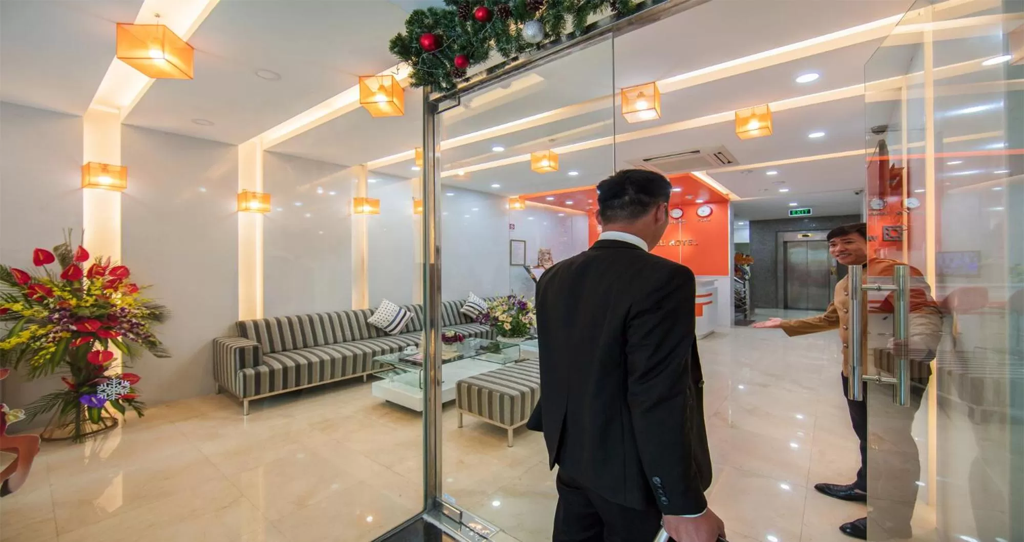 Lobby or reception in Van Mieu Hotel