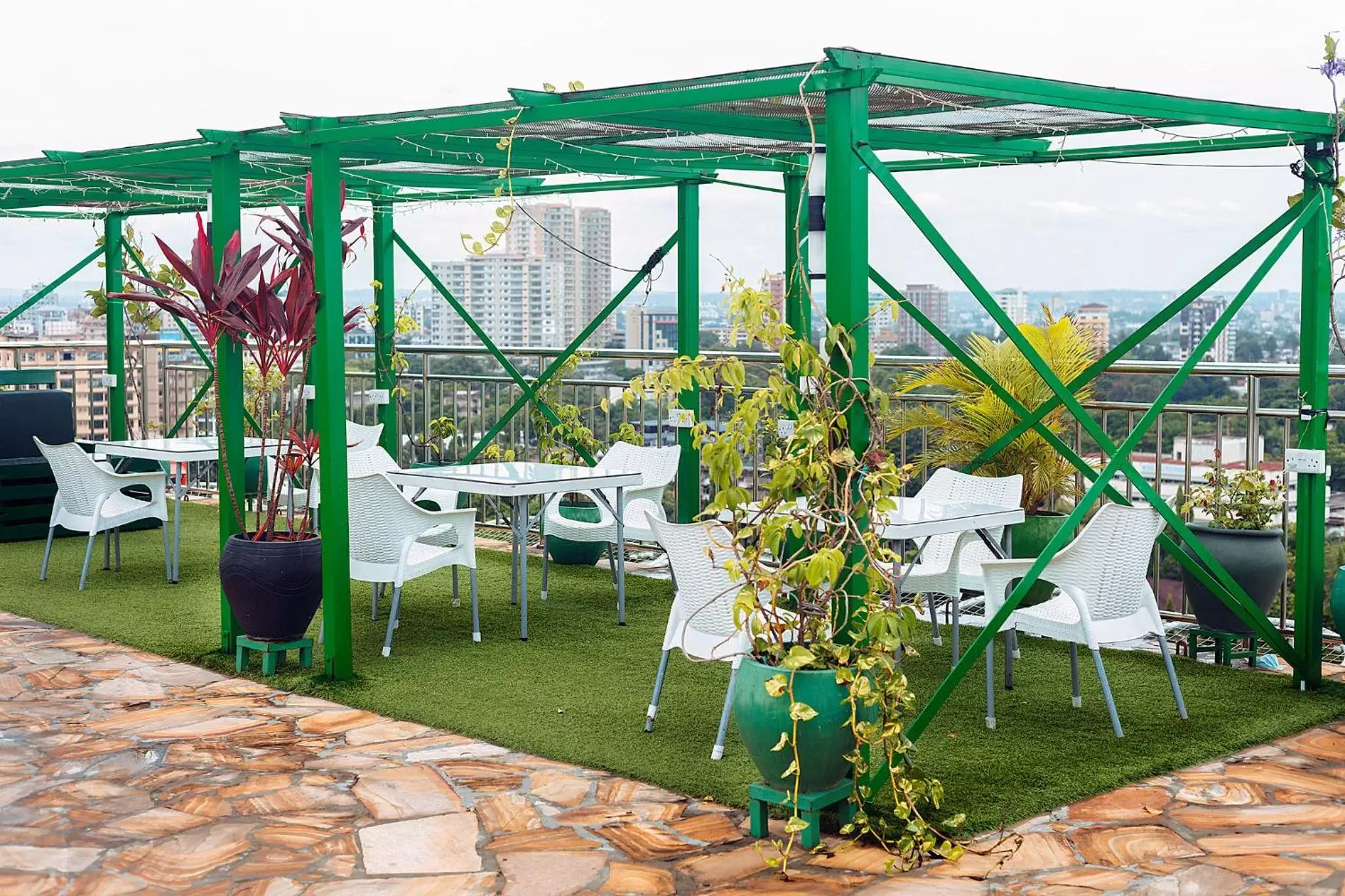 Restaurant/places to eat in Holiday Inn Dar Es Salaam by IHG Restaurant/places to eat in Holiday Inn Dar Es Salaam by IHG