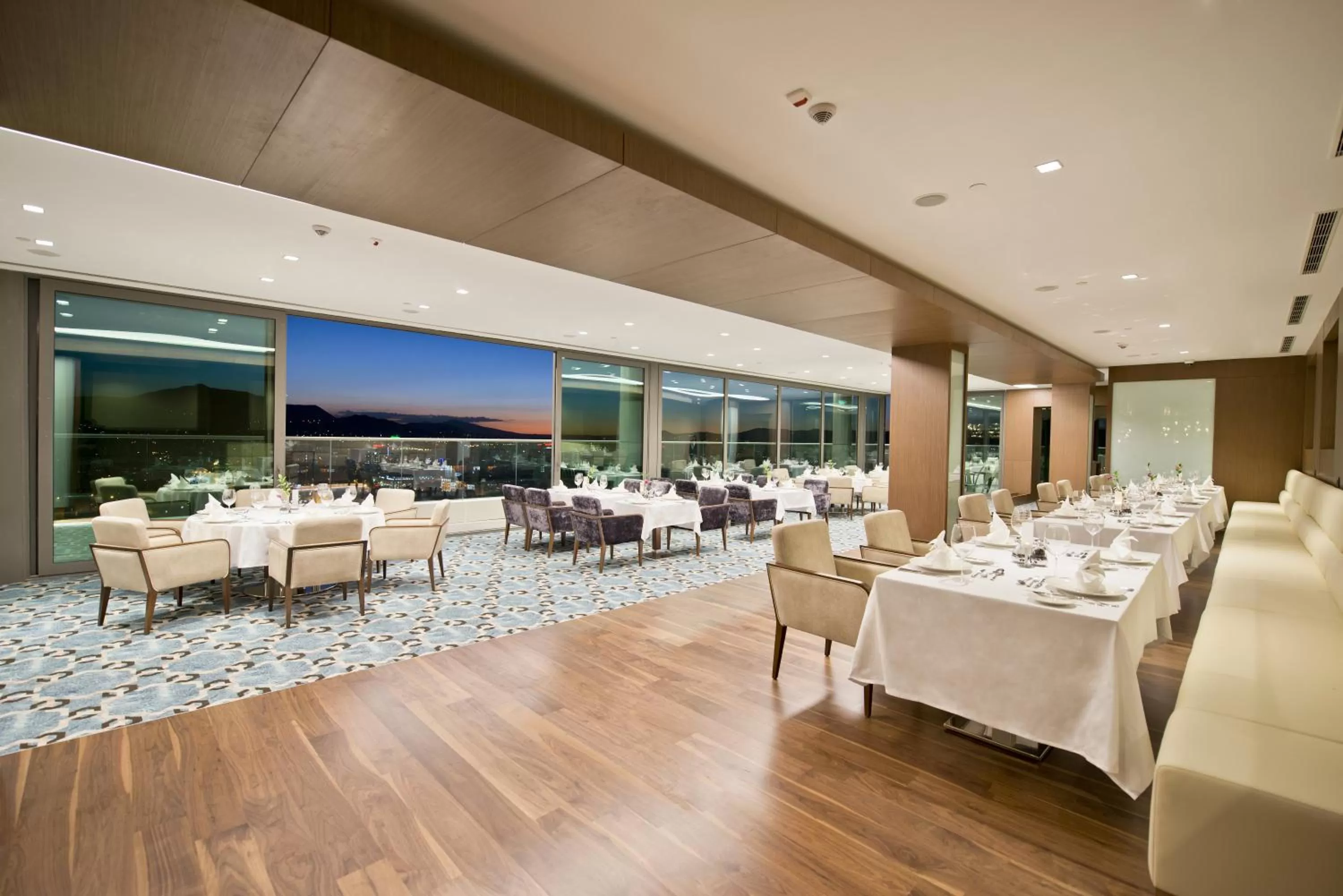 Restaurant/places to eat in Radisson Blu Hotel, Kayseri