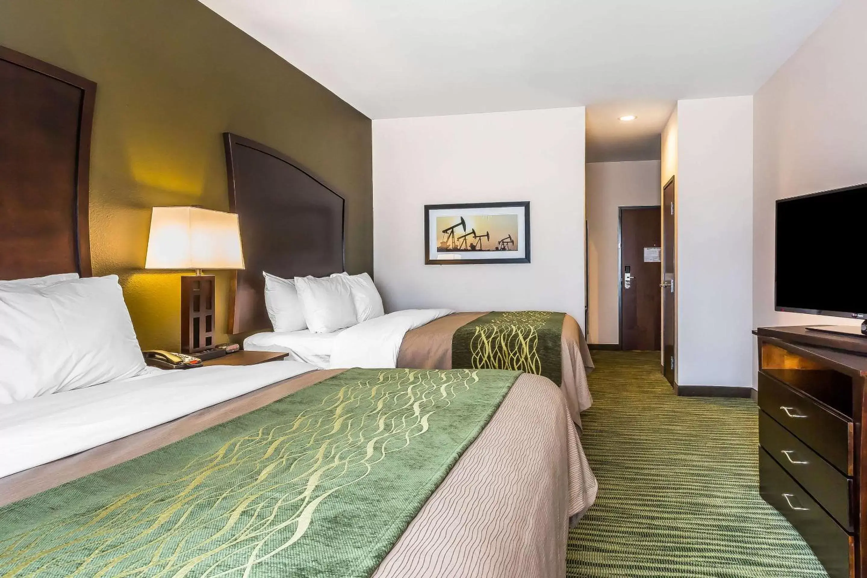 Bedroom in Comfort Inn & Suites Moore - Oklahoma City