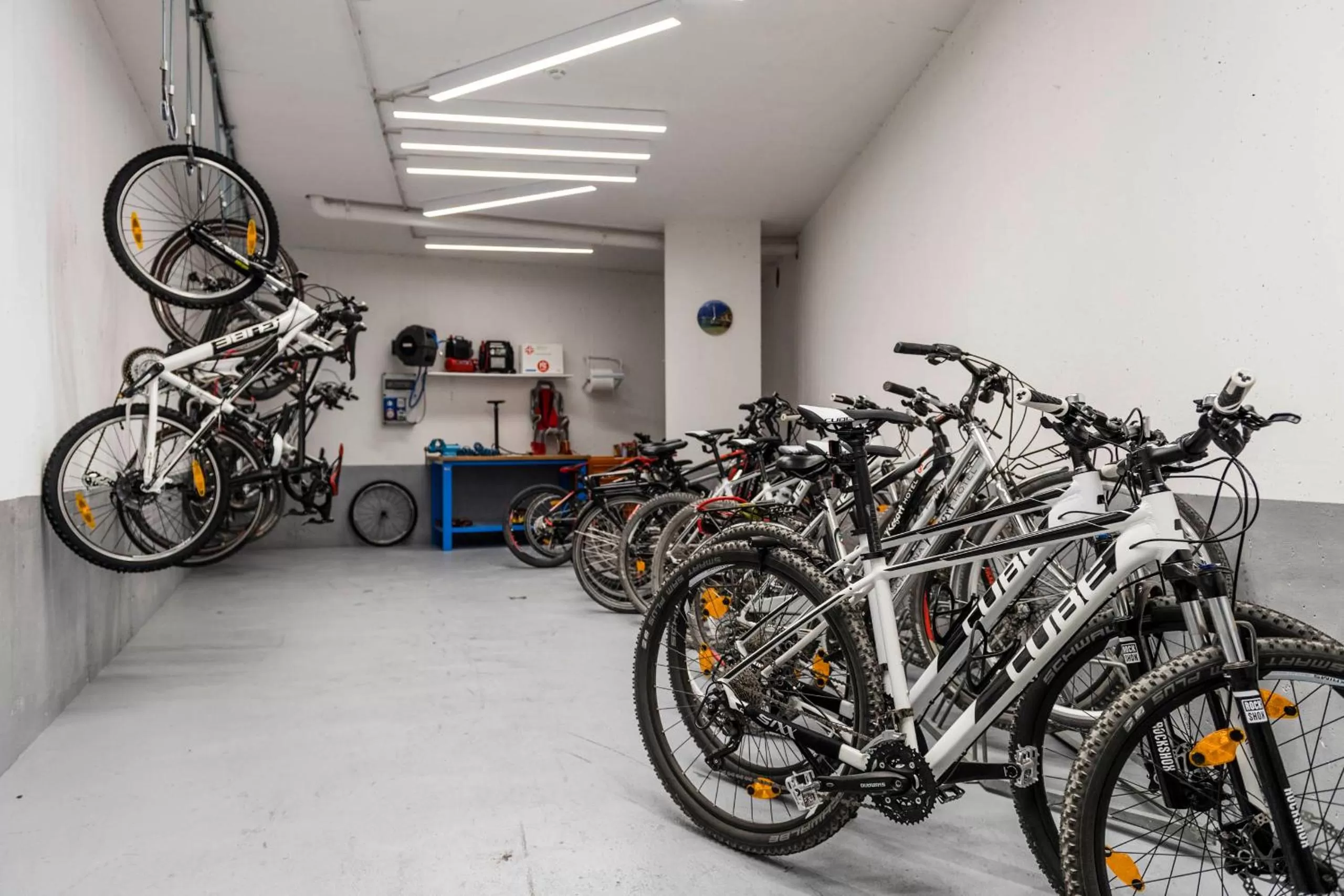 Cycling in Hotel Rosengarten (Schenna Resort)