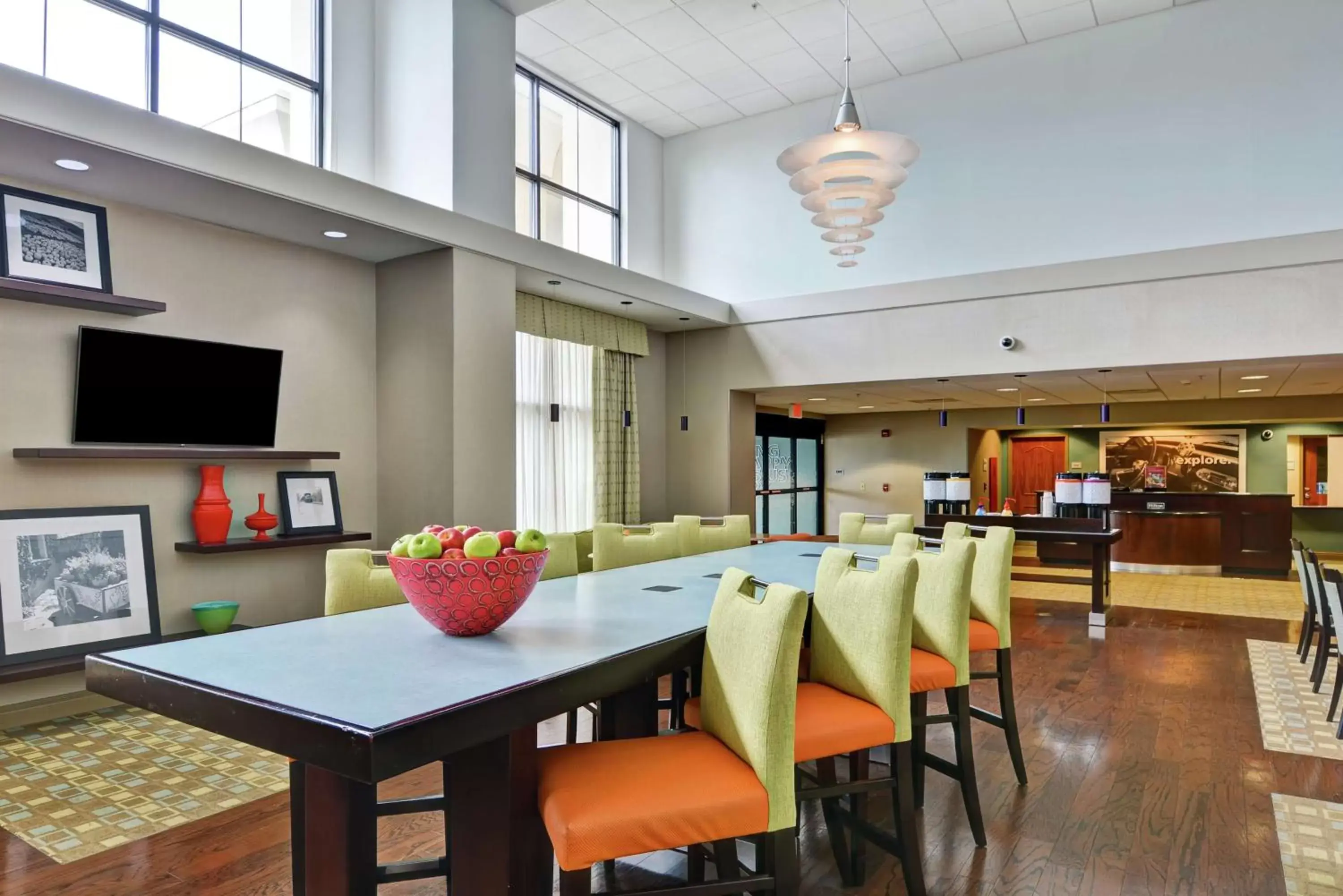 Lobby or reception in Hampton Inn & Suites Wilkes-Barre