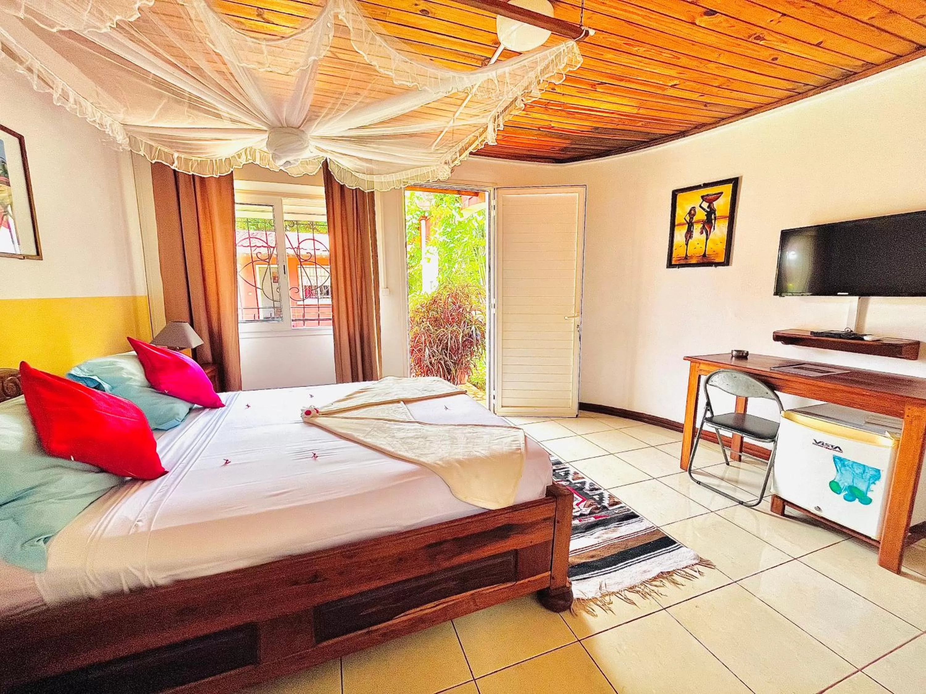 Bedroom, Bed in Régina Lodge Diégo Suarez Madagascar