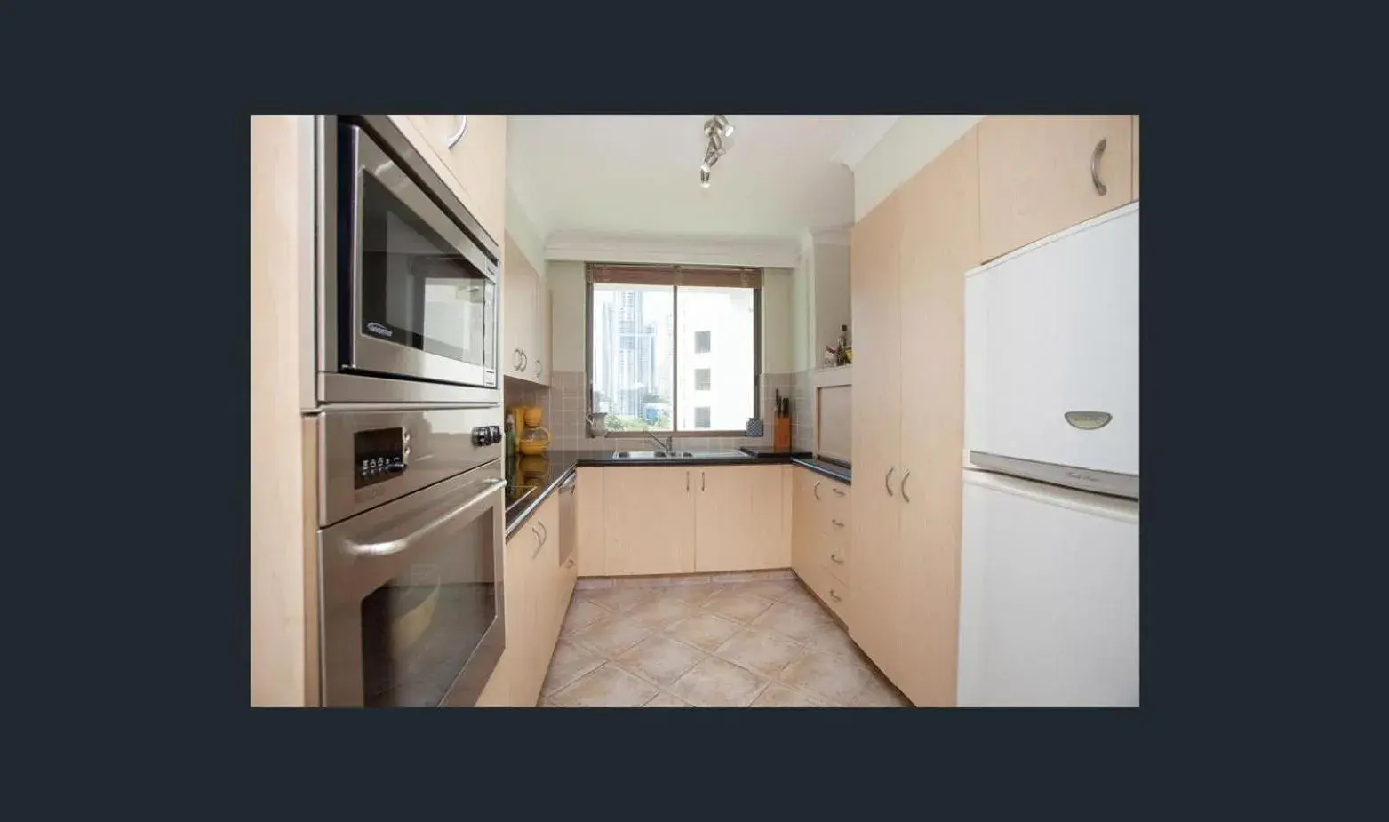 Kitchen or kitchenette, Kitchen/Kitchenette in Spectrum Holiday Apartments