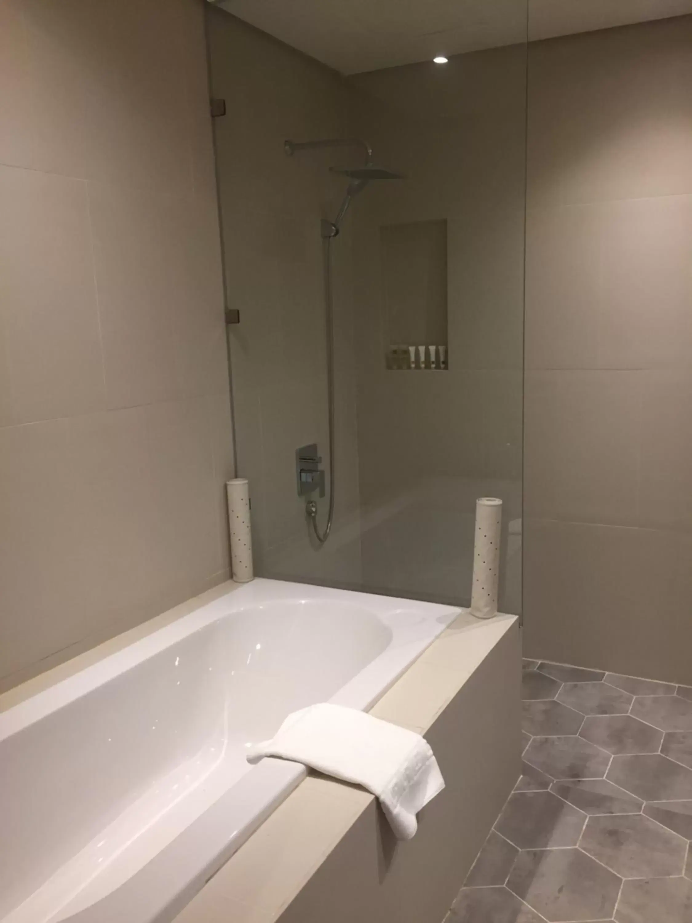 Bathroom in Acacia Hotel Bacolod