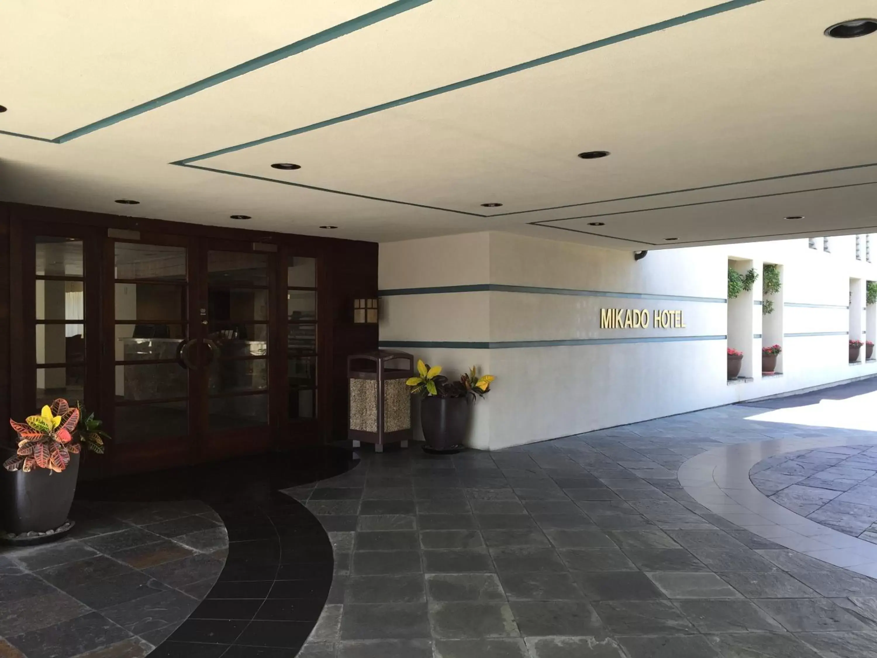 Facade/entrance, Lobby/Reception in Mikado Hotel