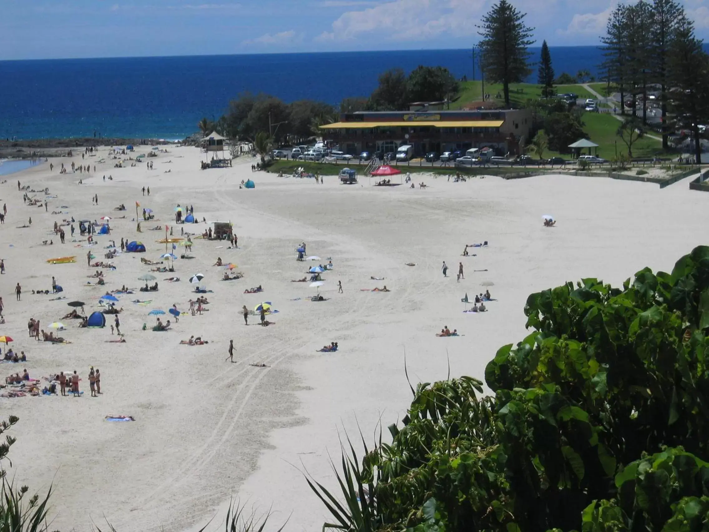 Area and facilities, Beach in The Bay Apartments Coolangatta