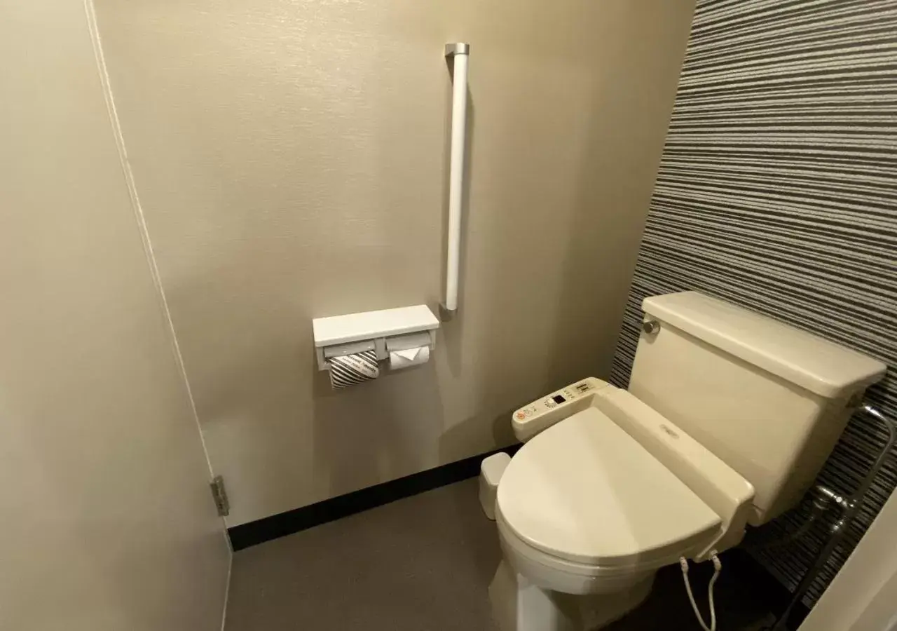Toilet, Bathroom in APA Hotel Kanazawa Katamachi EXCELLENT