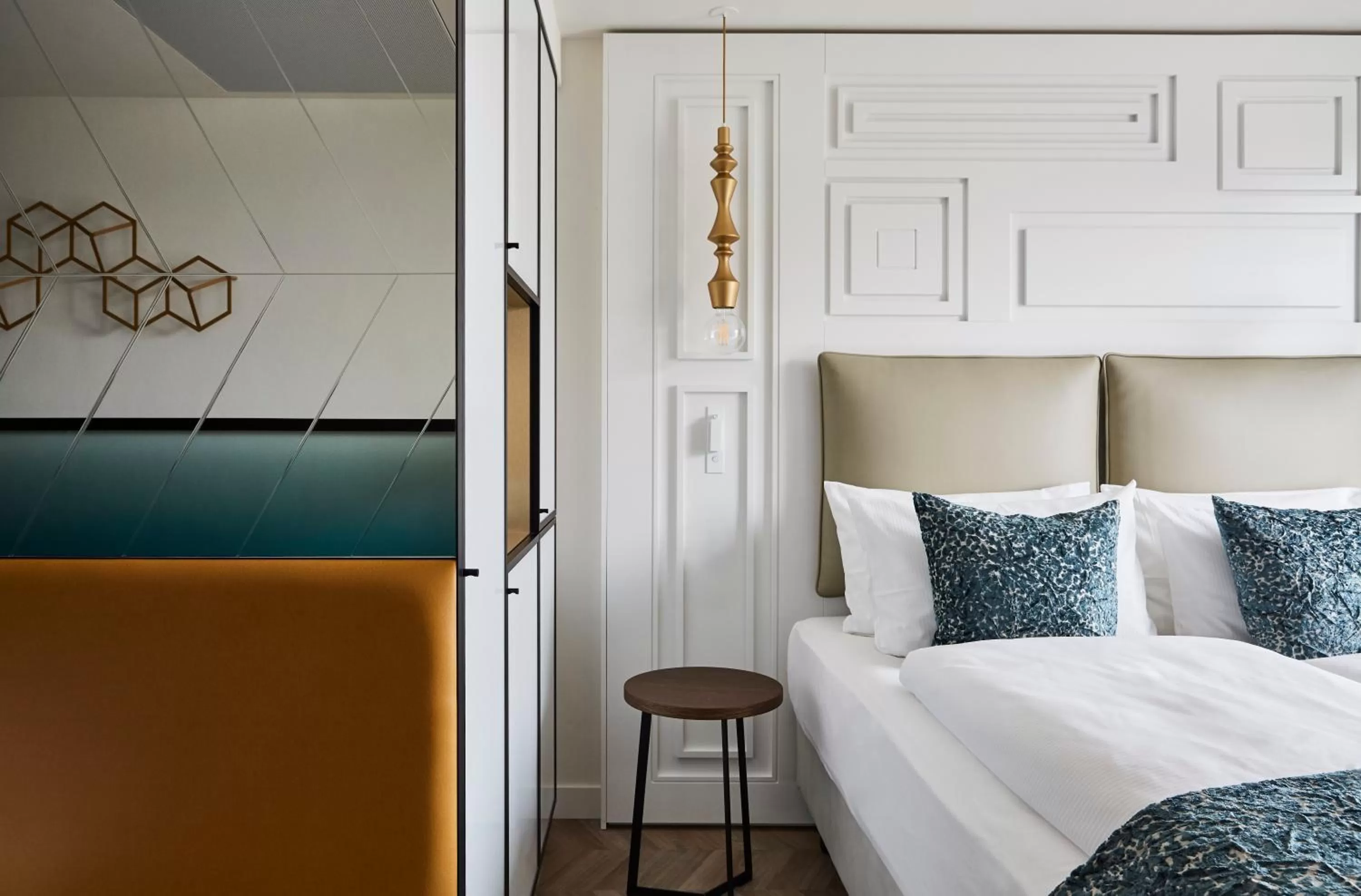 Bed in Hotel Indigo Dresden - Wettiner Platz by IHG