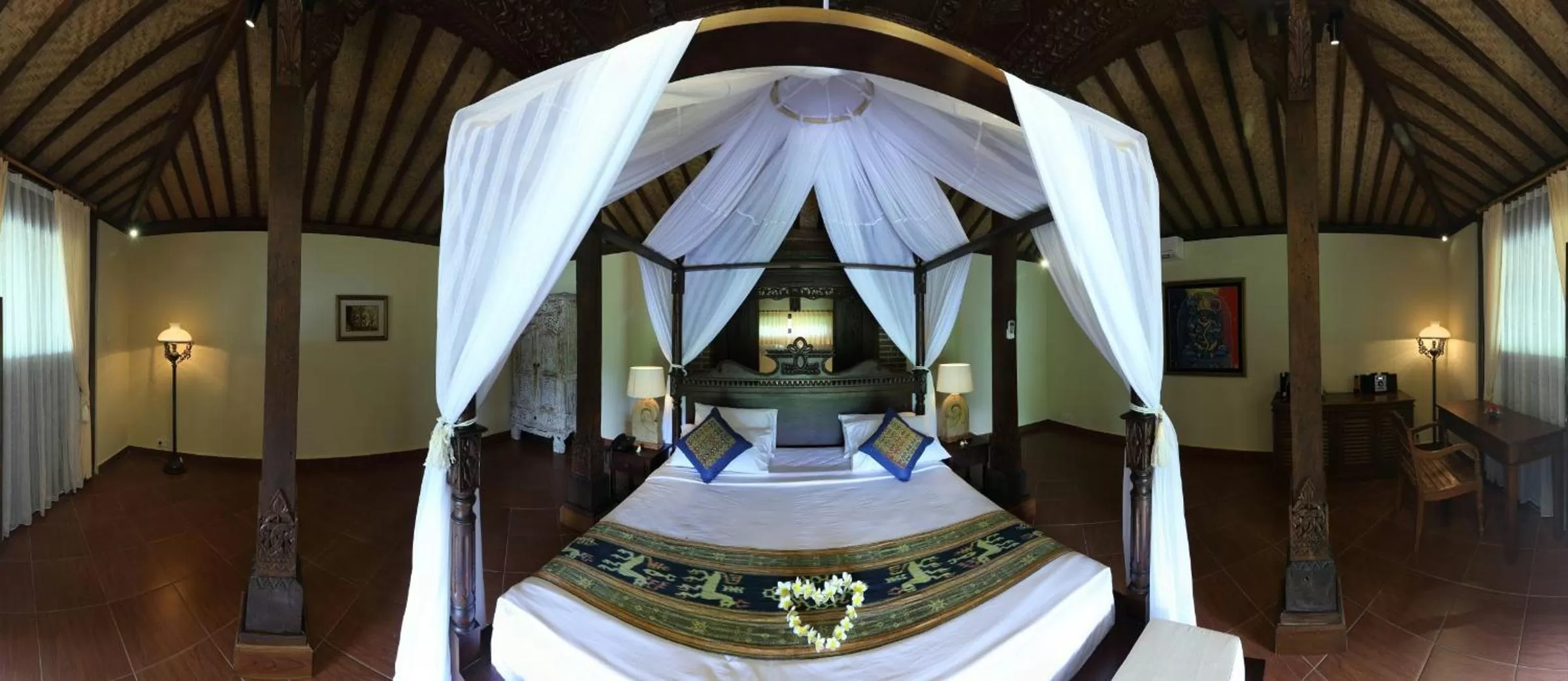 Restaurant/places to eat in Shanti Natural Panorama View Hotel