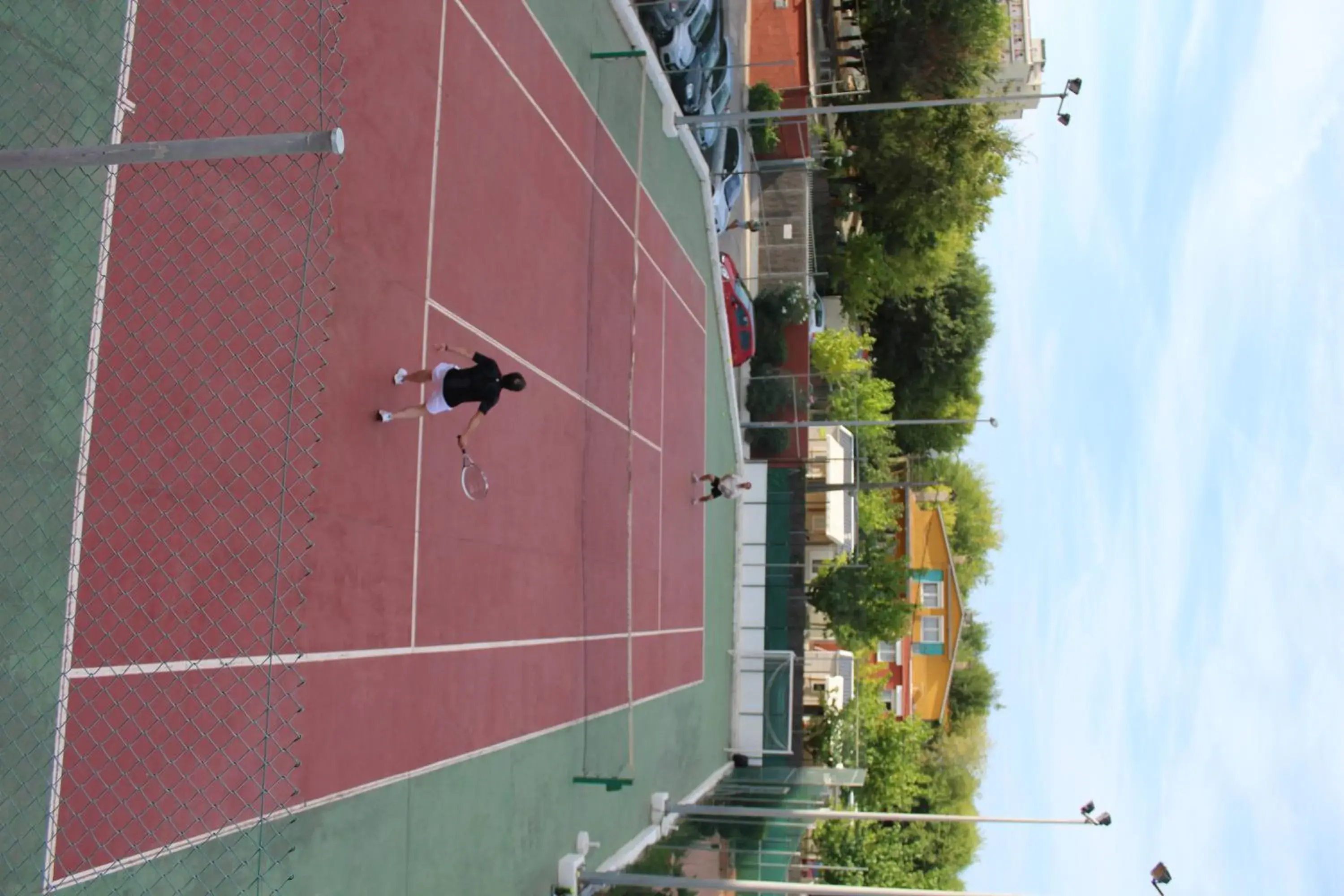 Tennis court in Hotel Esplendid