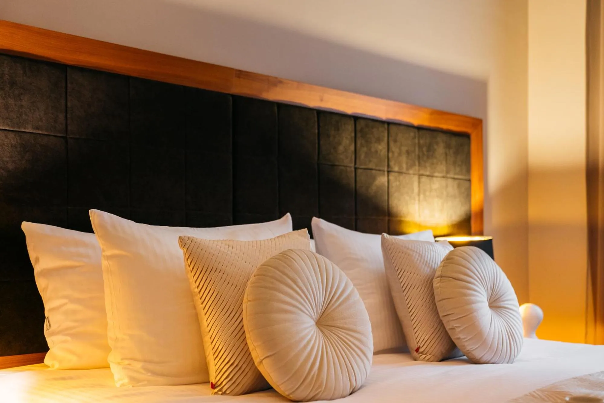 Bed in Topolowa Residence - LoftAffair Collection