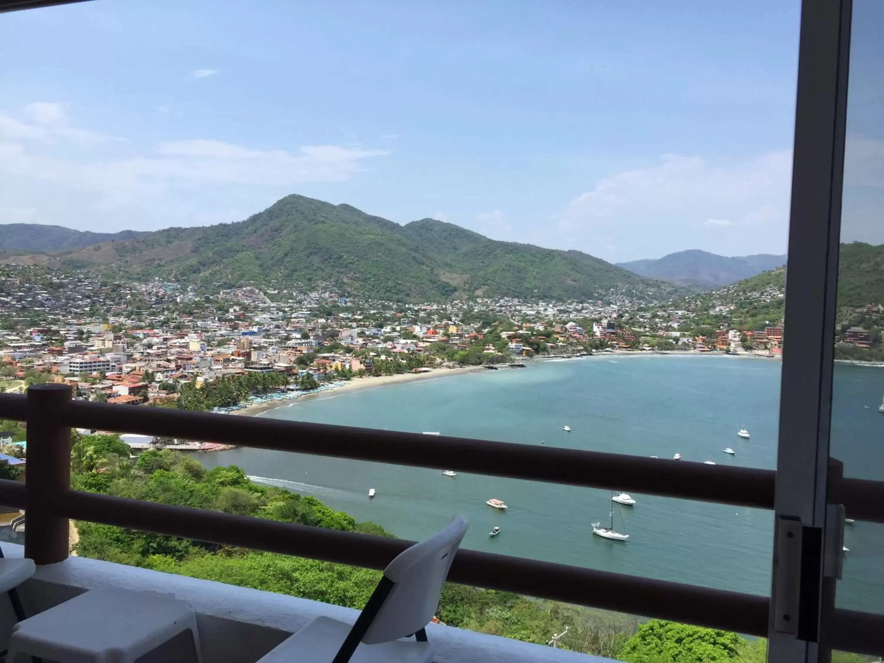 Balcony/Terrace, Mountain View in Villas El Morro