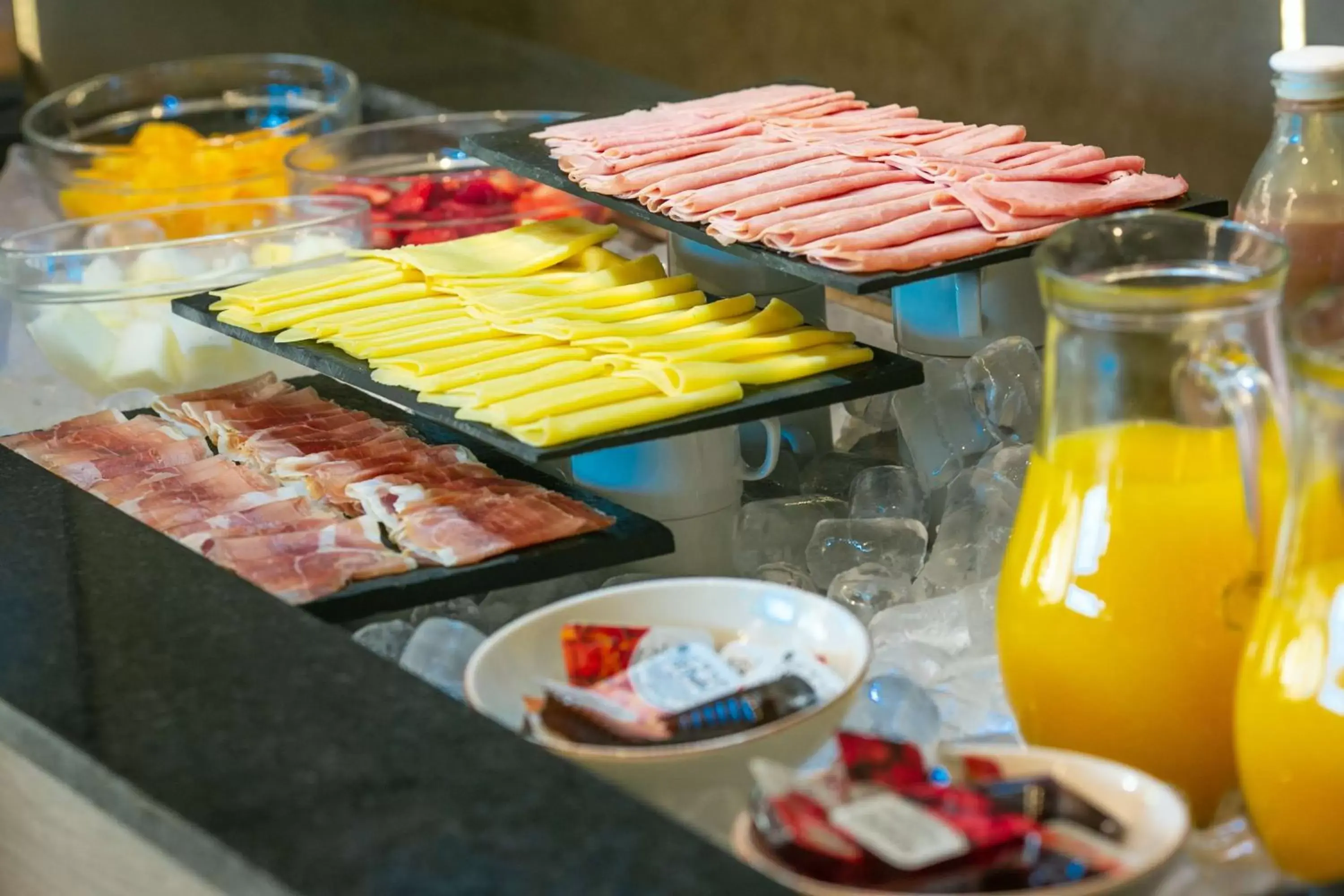 Breakfast, Food in Hilton Garden Inn Santiago Del Estero - 4 Estrellas
