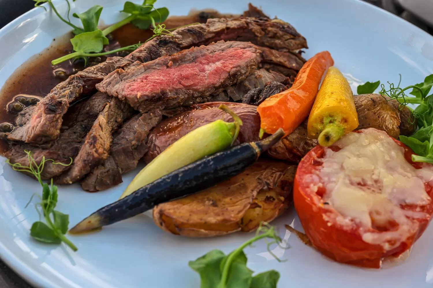 Food and drinks in Bayfront Inn 5th Avenue