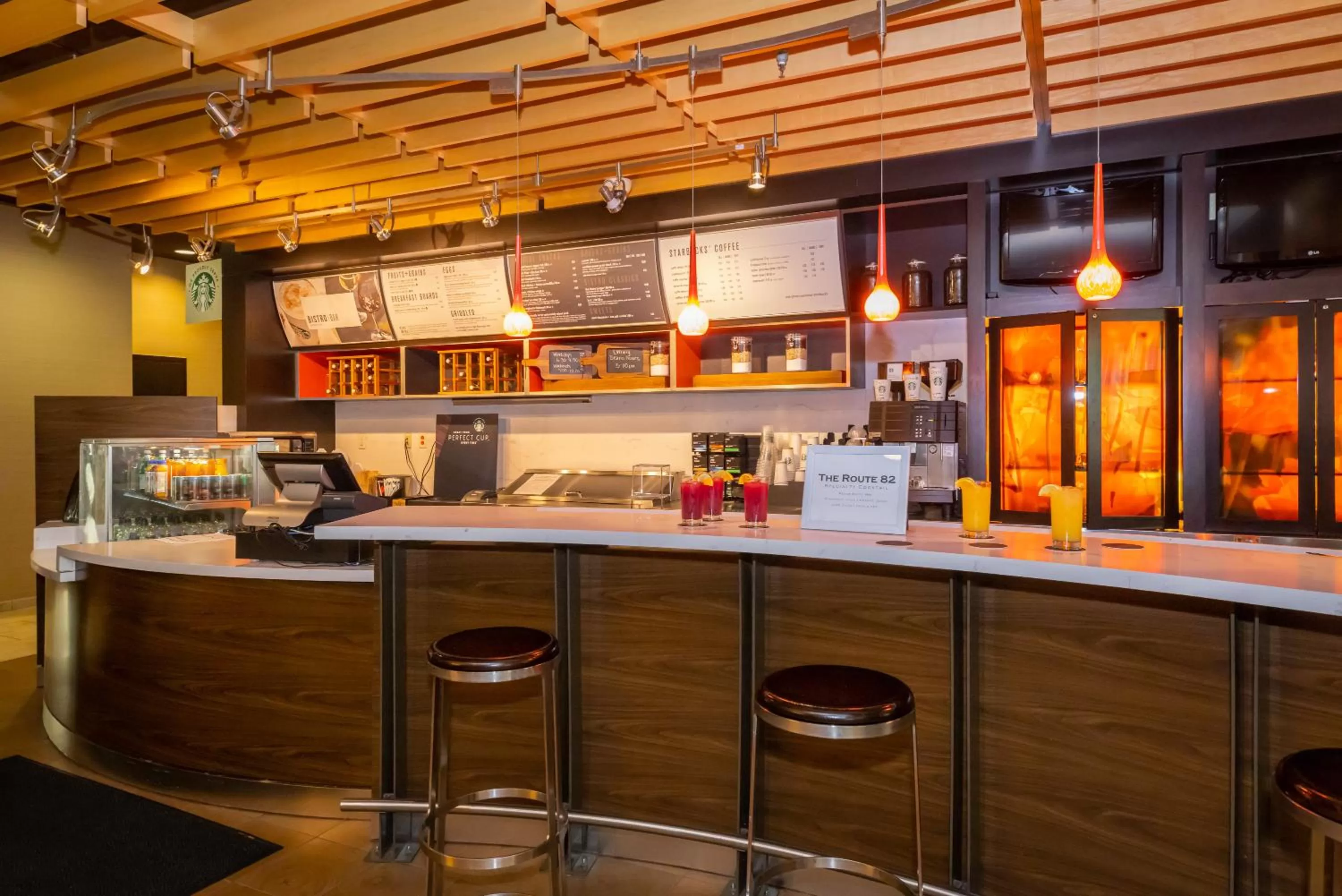 Restaurant/places to eat in Courtyard Philadelphia Coatesville Exton