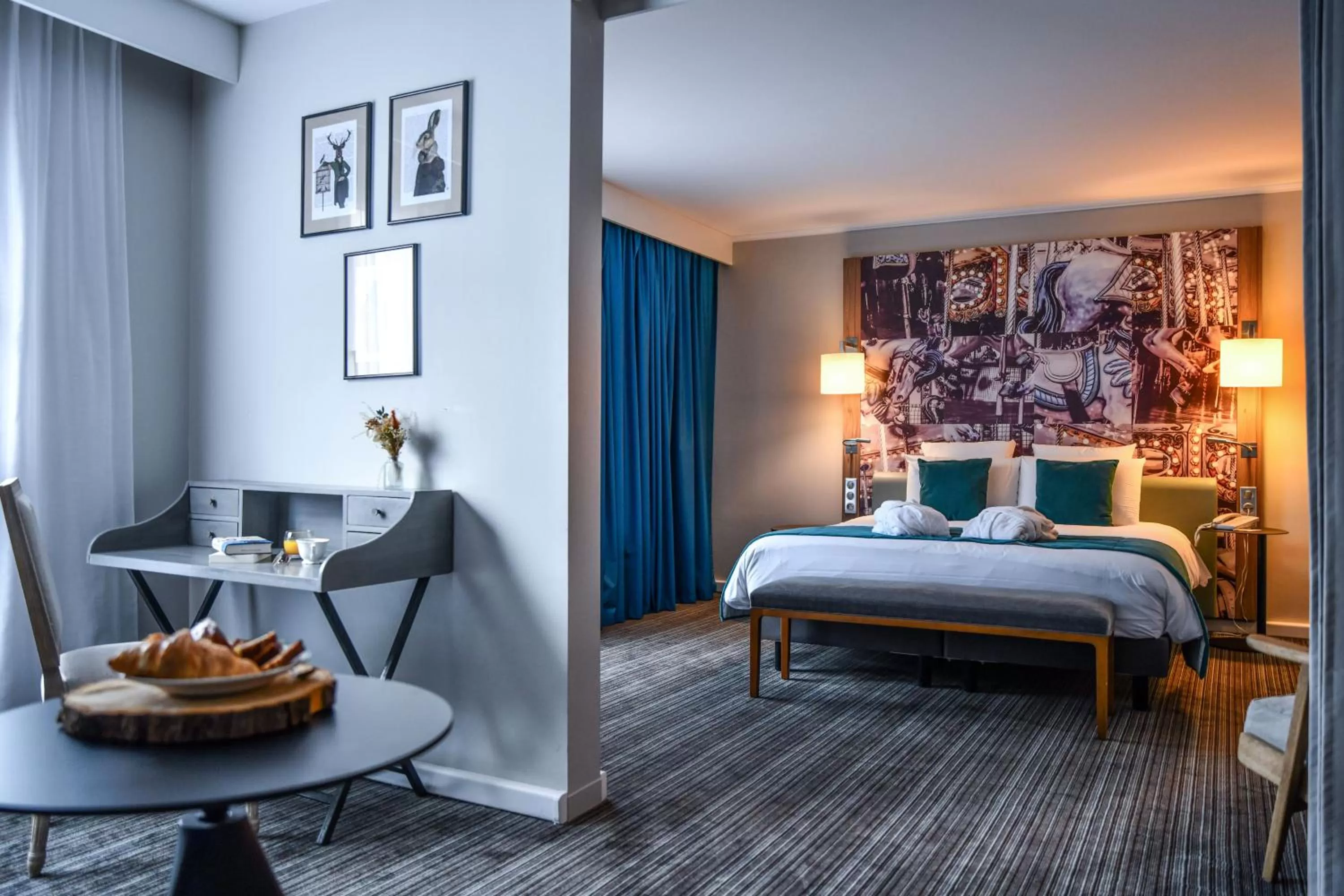 Photo of the whole room, Bed in Mercure Château de Fontainebleau