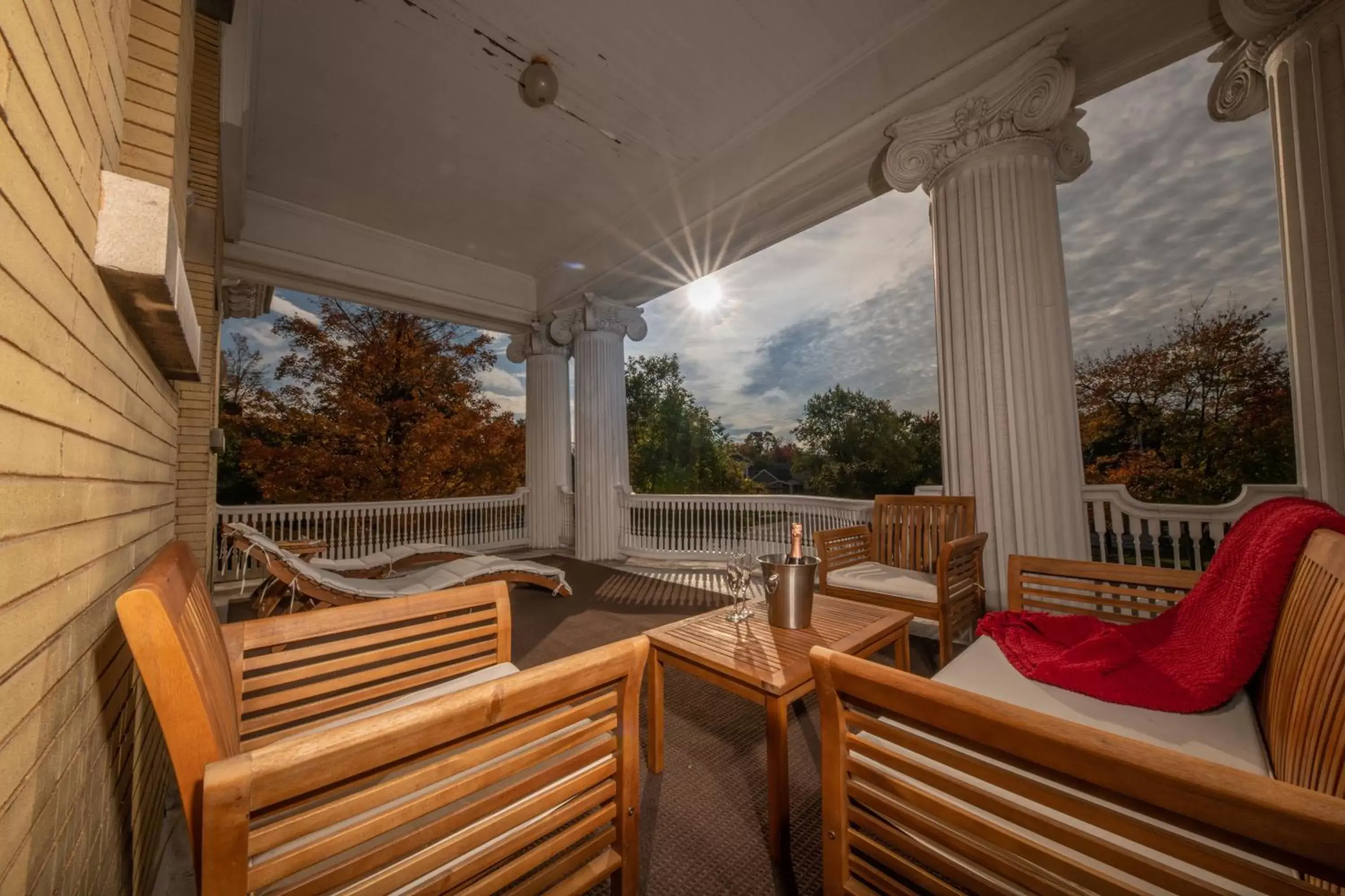 Balcony/Terrace in Cartier Mansion