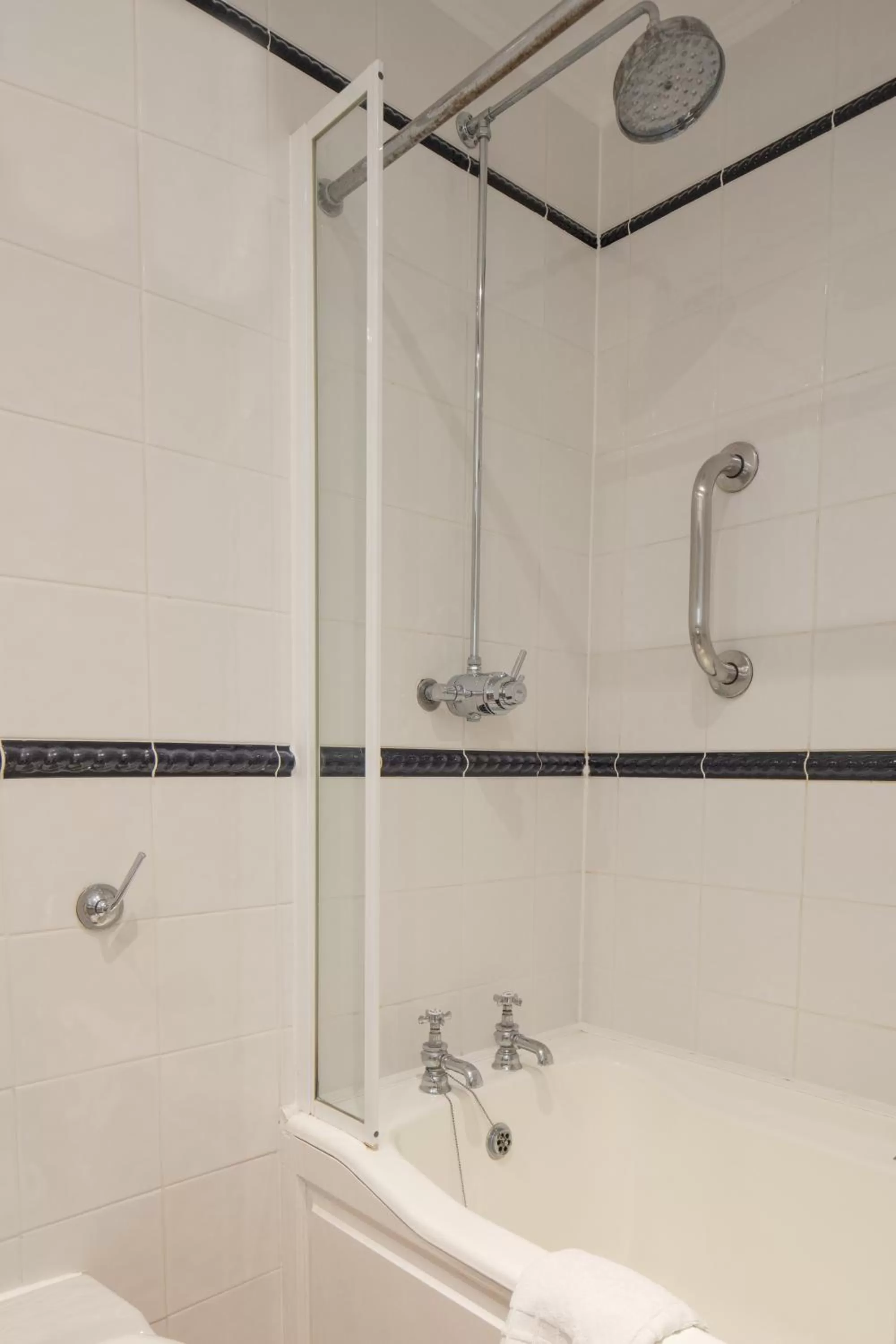 Shower in The Welcombe Golf & Spa Hotel