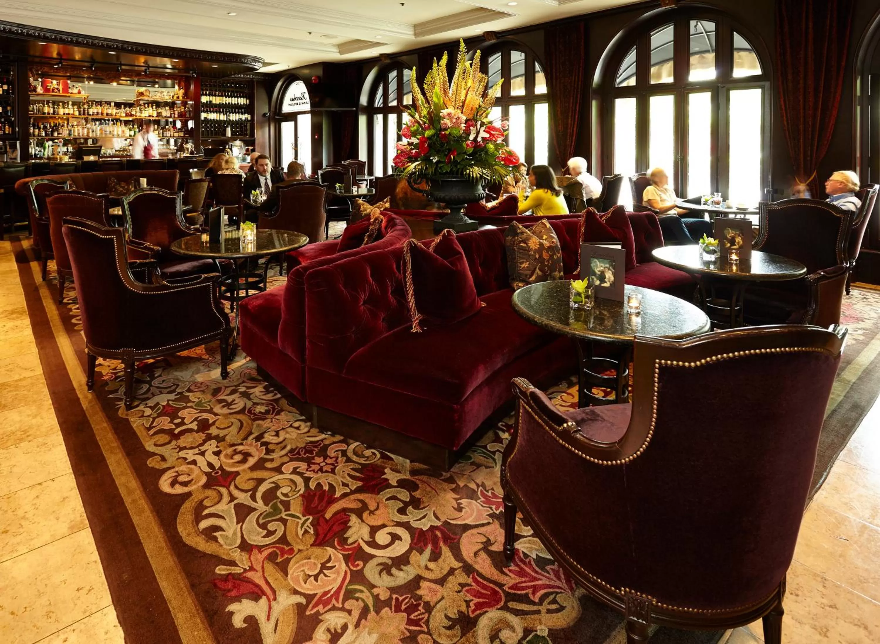 Lounge or bar in Wedgewood Hotel & Spa - Relais & Chateaux