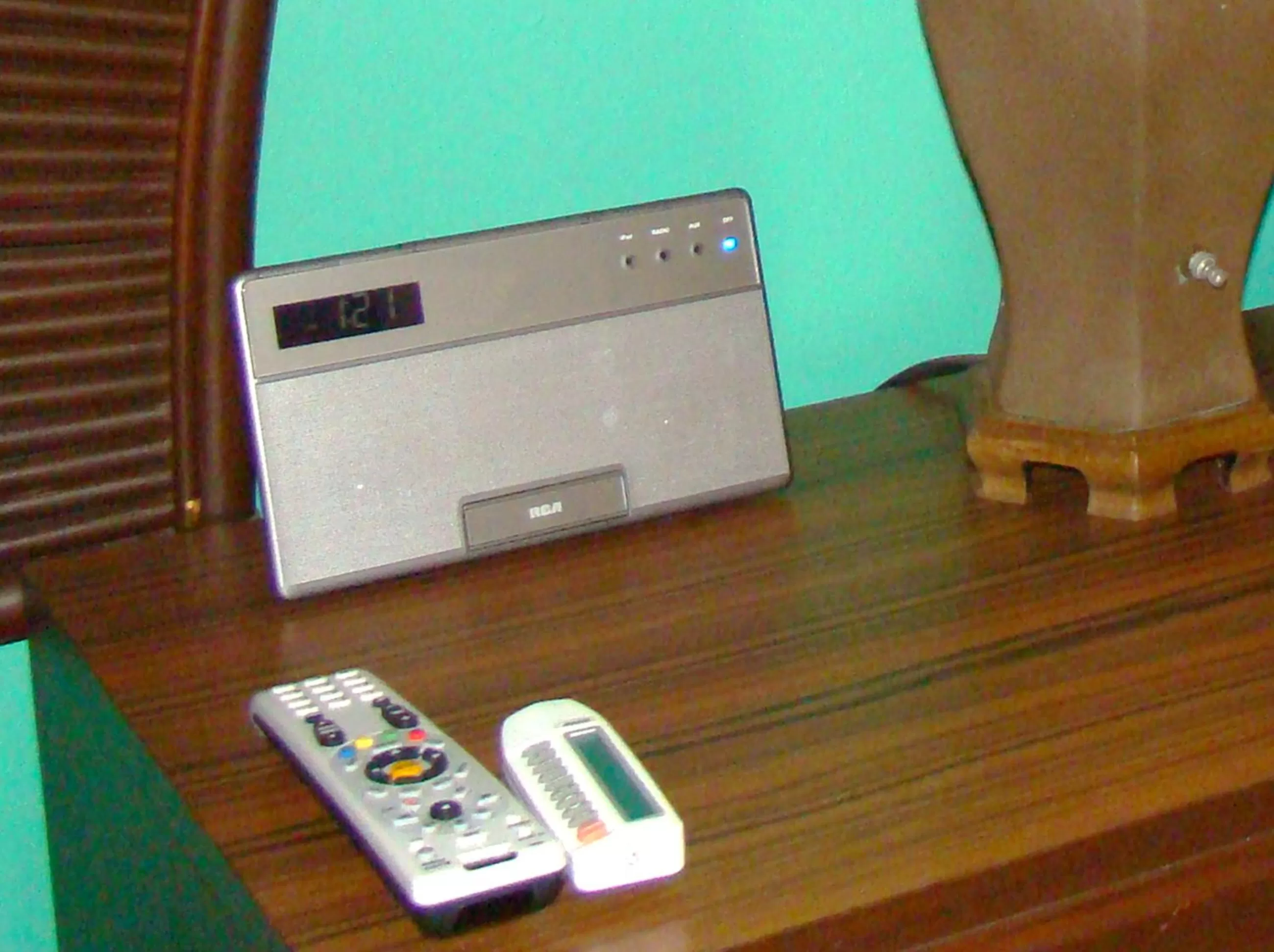 TV and multimedia in Combate Beach Resort