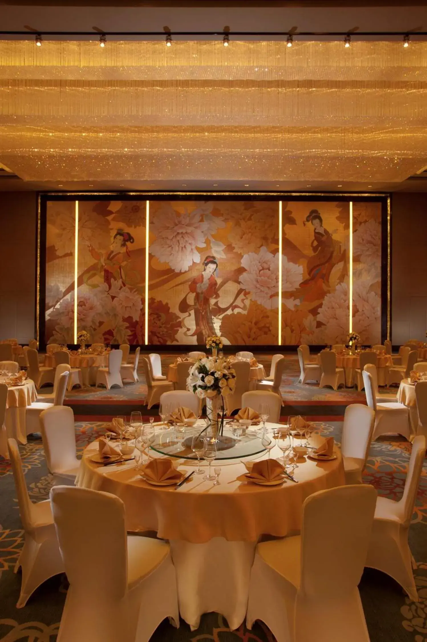 Meeting/conference room, Restaurant/Places to Eat in Hilton Xian