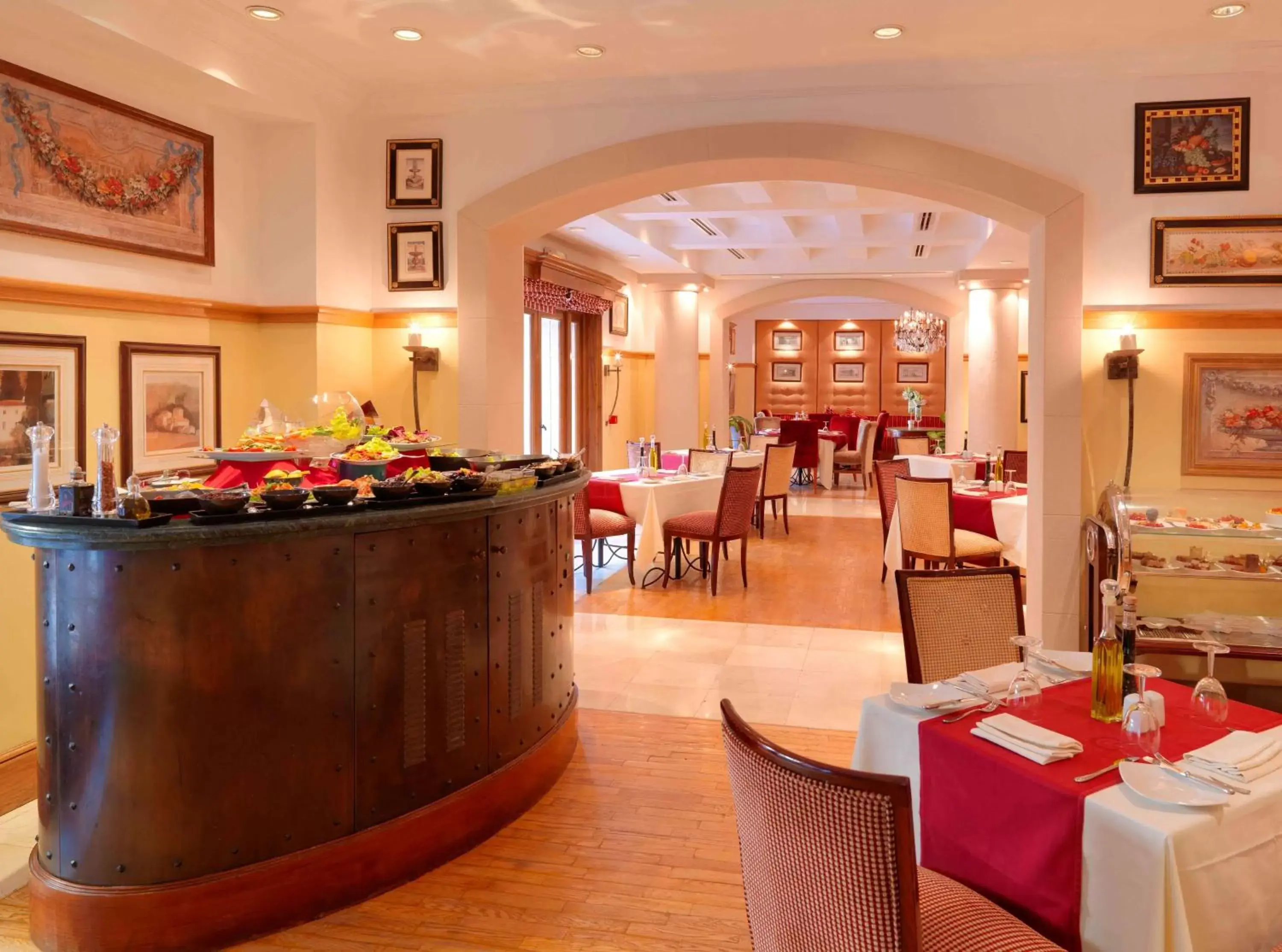 Restaurant/Places to Eat in Radisson Blu Hotel, Riyadh Restaurant/Places to Eat in Radisson Blu Hotel, Riyadh