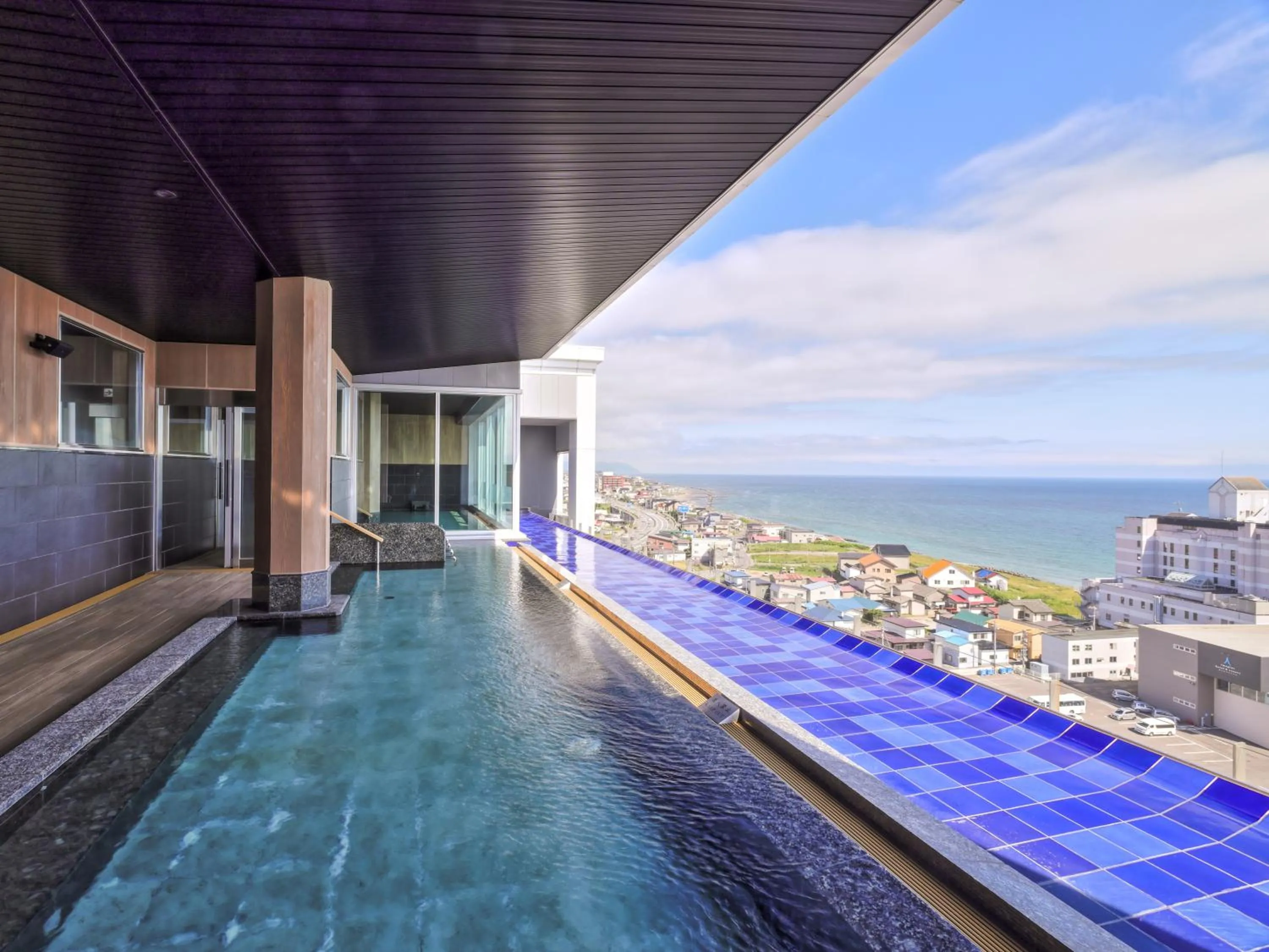 Hot Spring Bath in Hakodate Yunokawa Onsen Umi to Akari Hewitt Resort