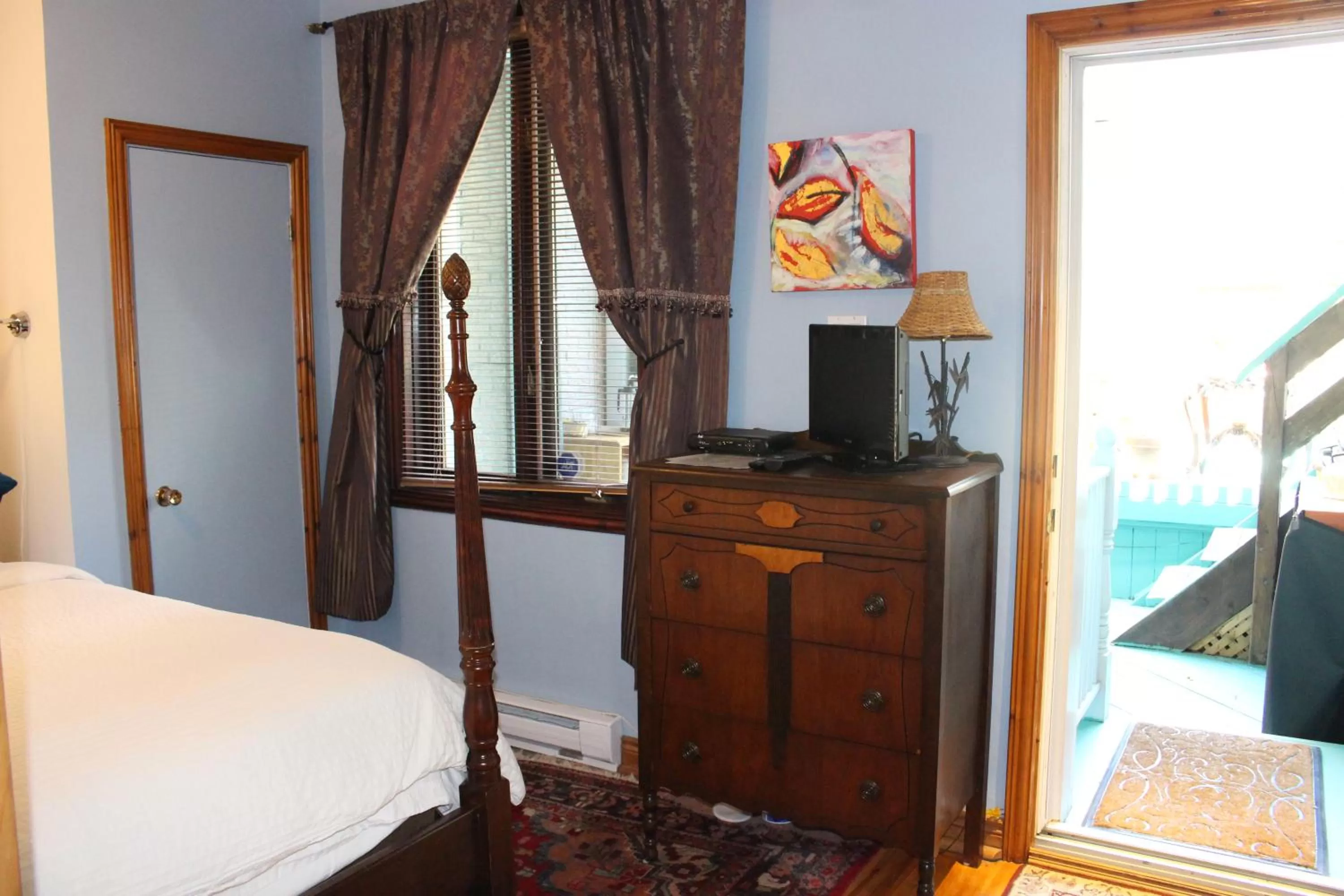 TV/Entertainment Center in La Loggia Art B&B