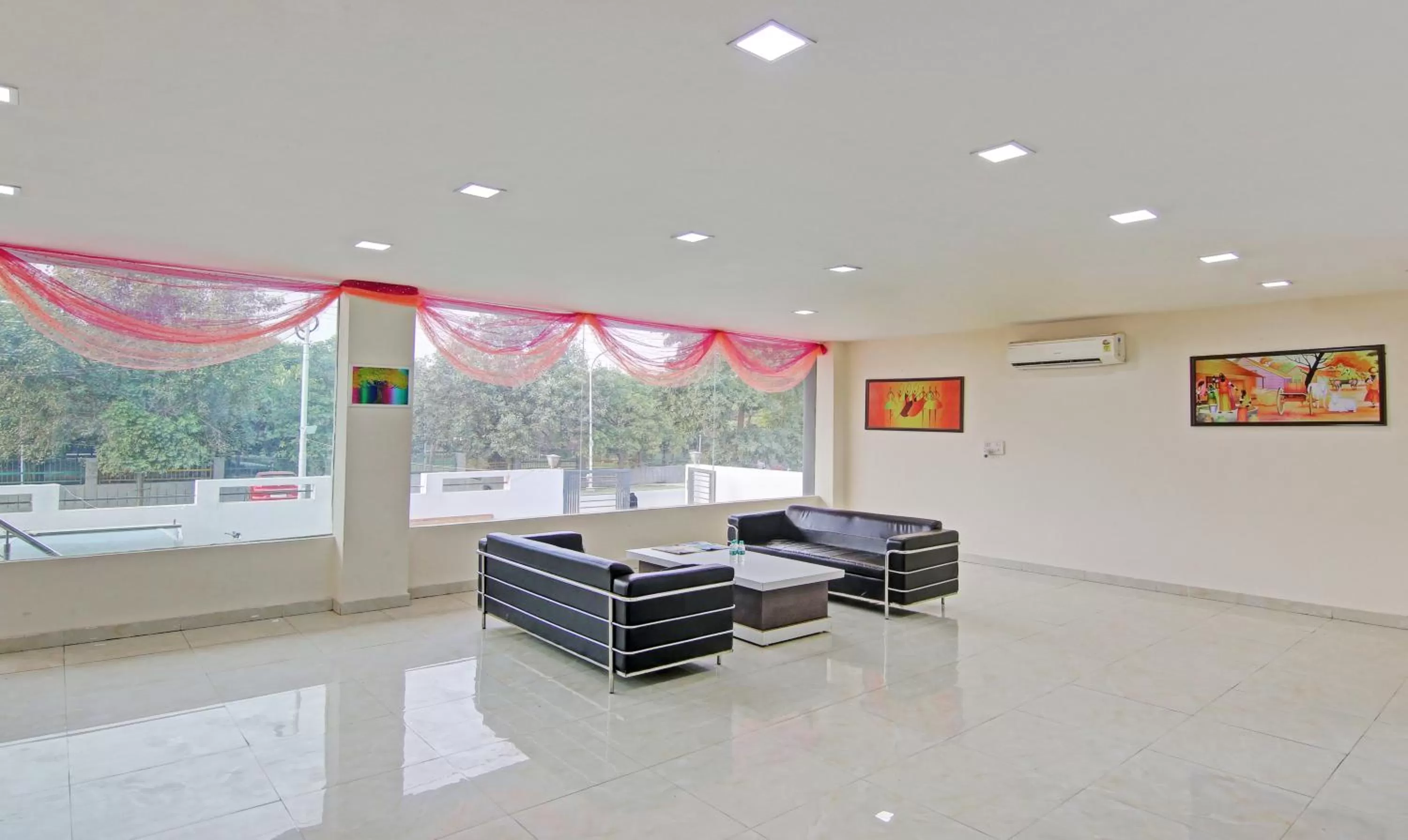 Treebo Trend Amaya Inn Sector 72