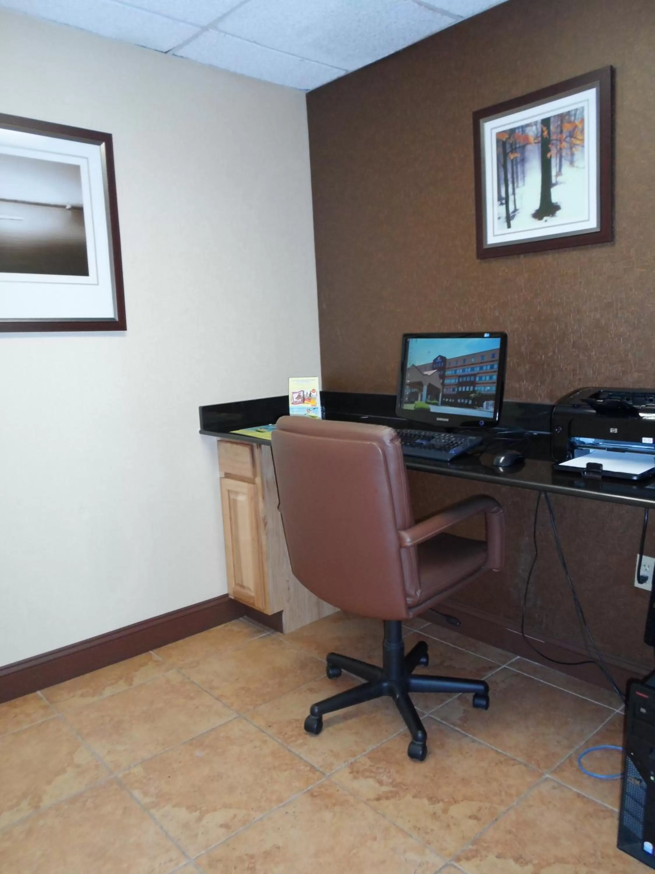 Business facilities in Days Inn by Wyndham Gettysburg
