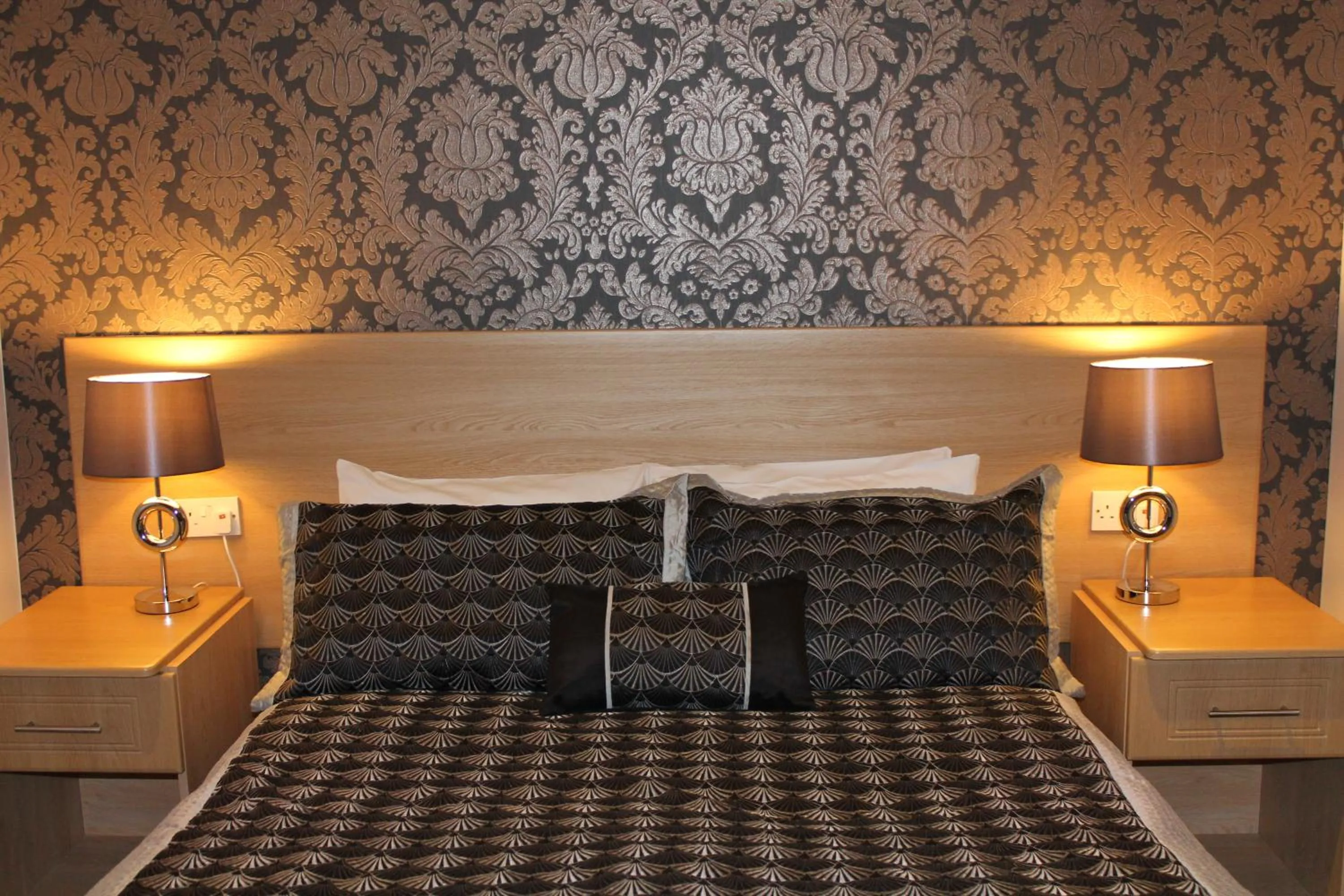 Bedroom, Bed in The Abbey House Hotel