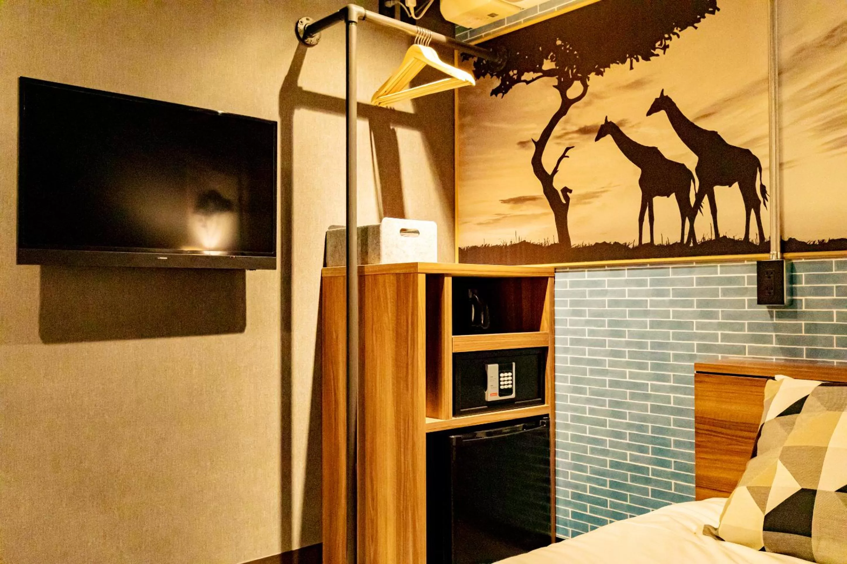 Bed in UNDER RAILWAY HOTEL AKIHABARA