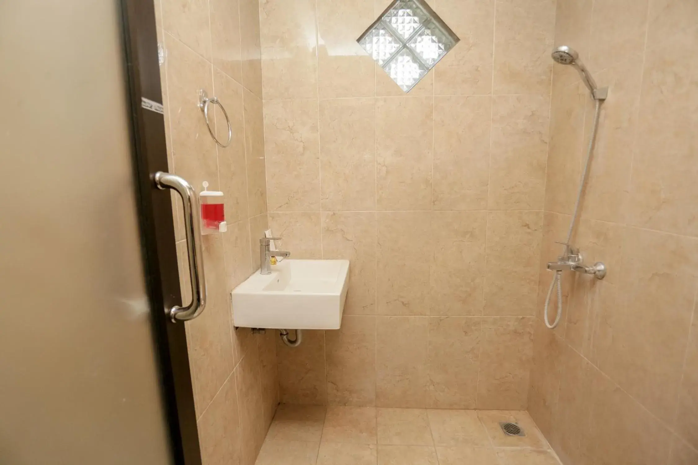 Bathroom in Ubud Hotel and Cottages