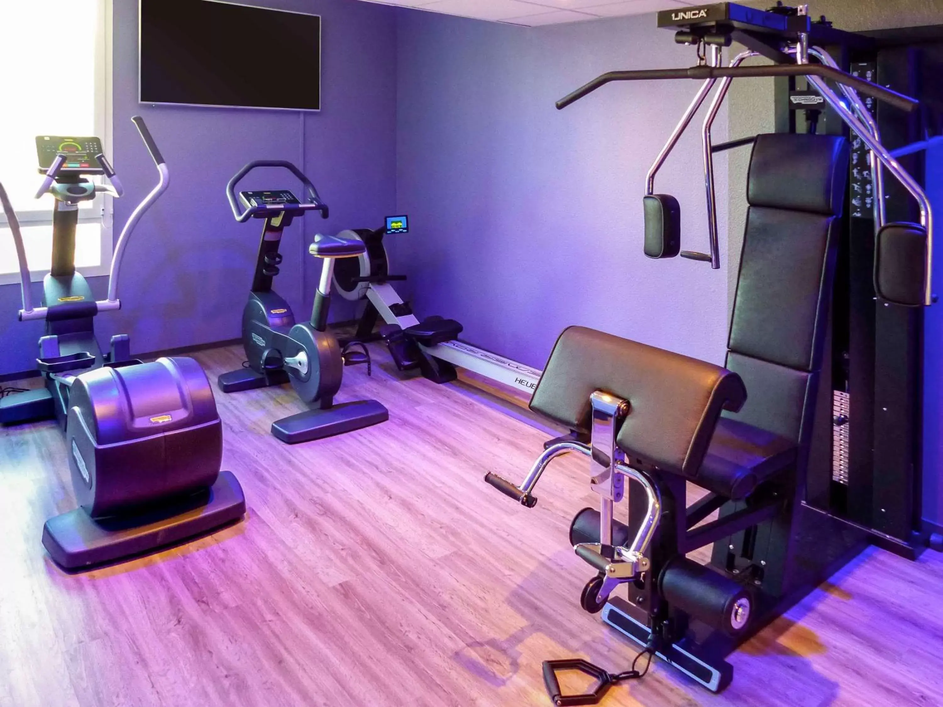 Fitness centre/facilities in ibis Paris Meudon Velizy Fitness centre/facilities in ibis Paris Meudon Velizy
