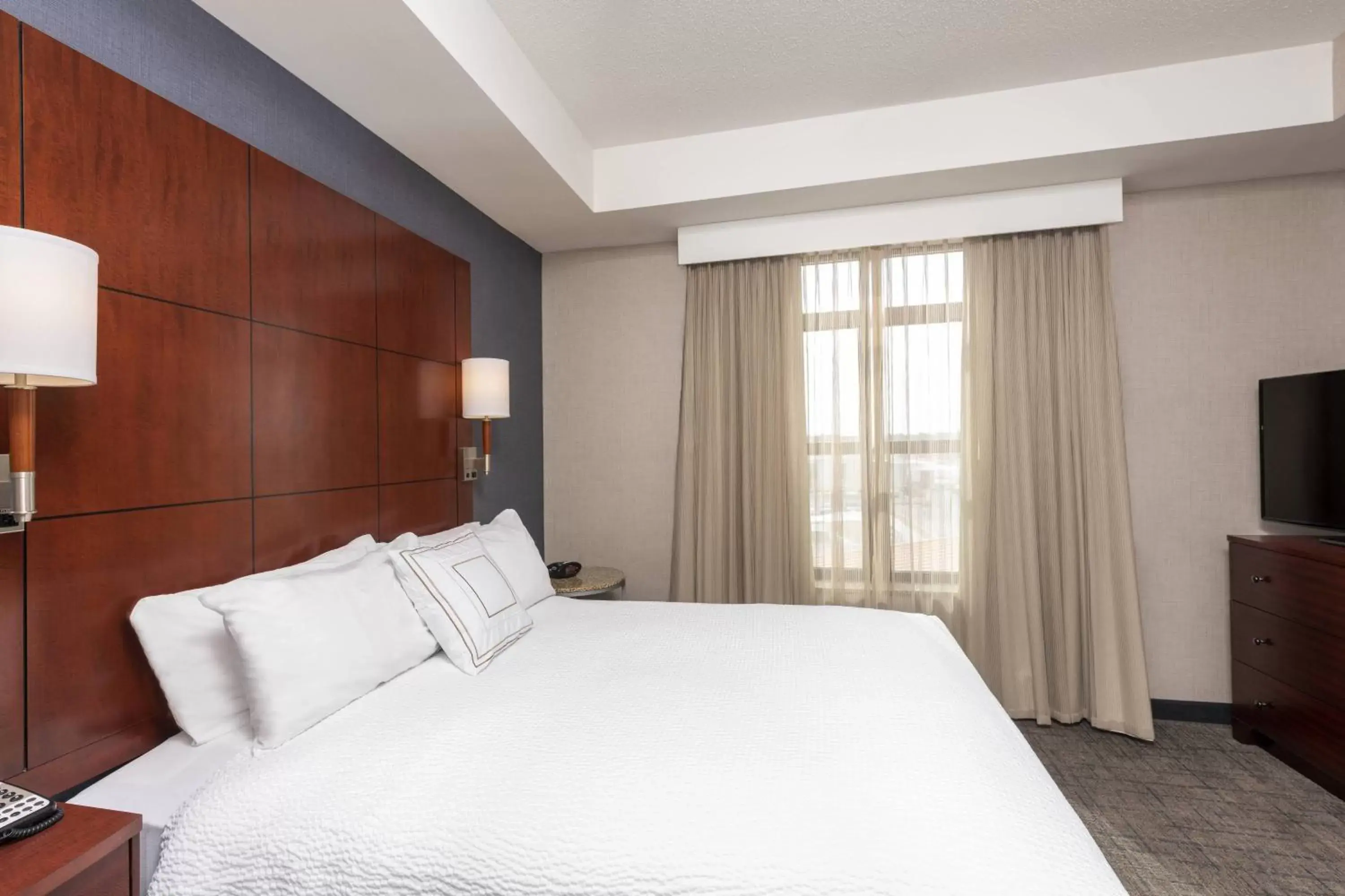 Bedroom, Bed in Residence Inn by Marriott Midland