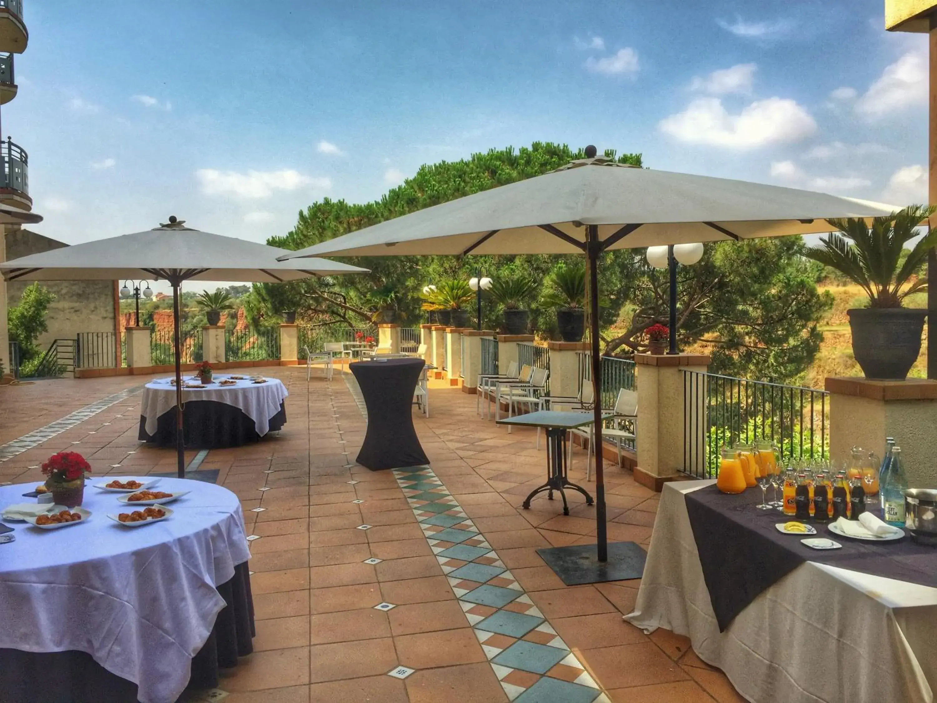 Nearby landmark, Restaurant/Places to Eat in Balneari Termes Victoria