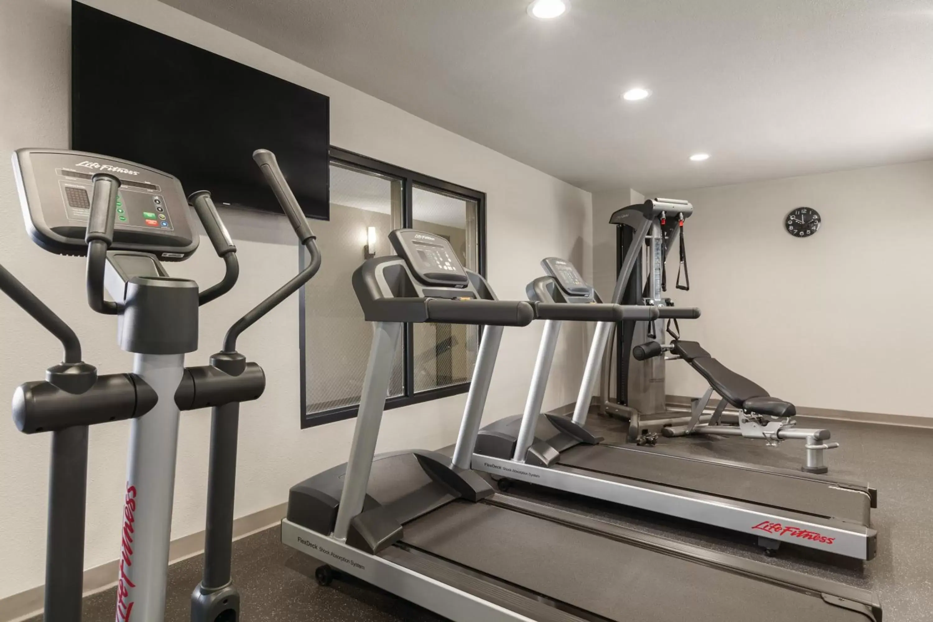 Fitness centre/facilities, Fitness Center/Facilities in Country Inn & Suites by Radisson, Bakersfield, CA