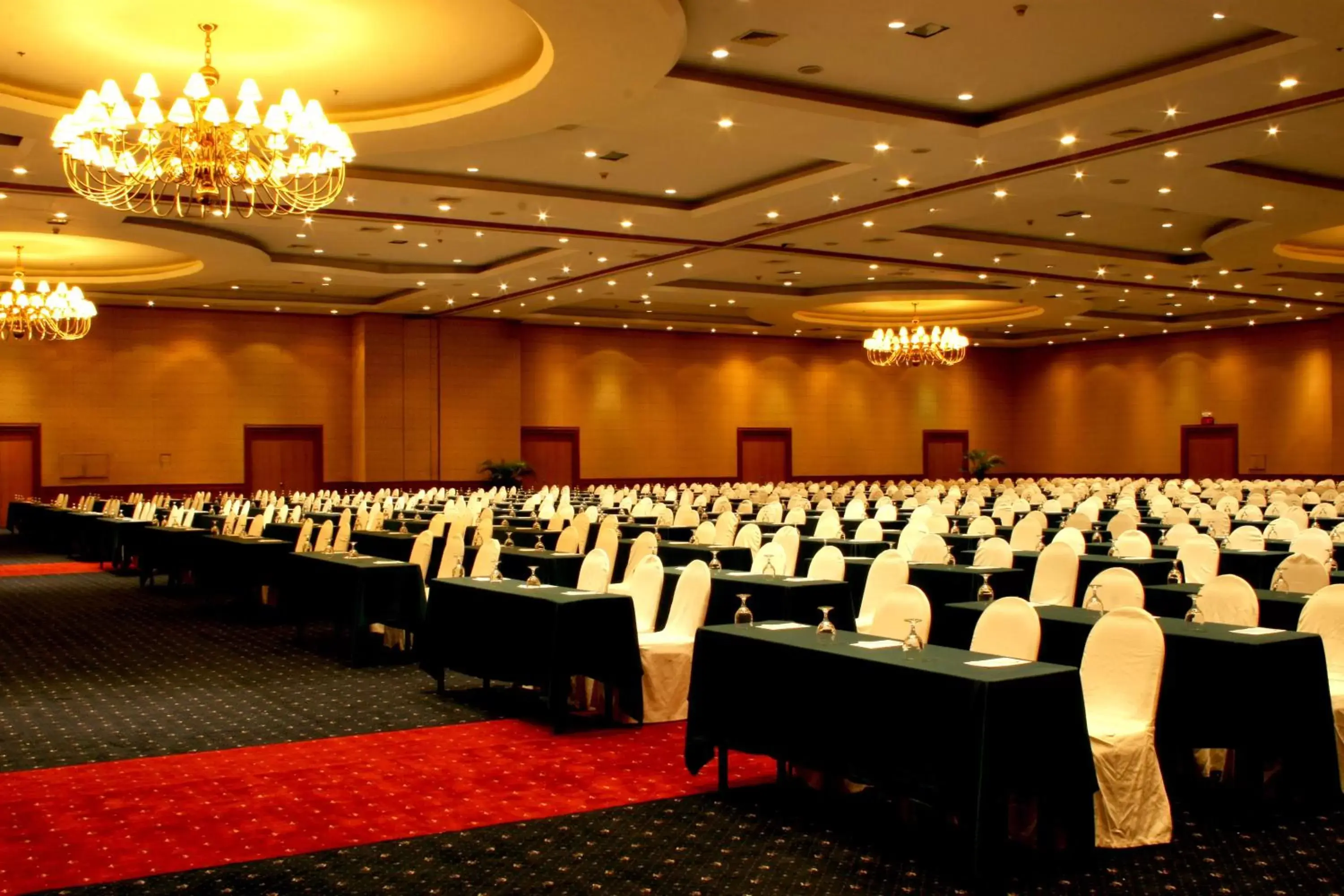 Business facilities in Waterfront Cebu City Hotel & Casino